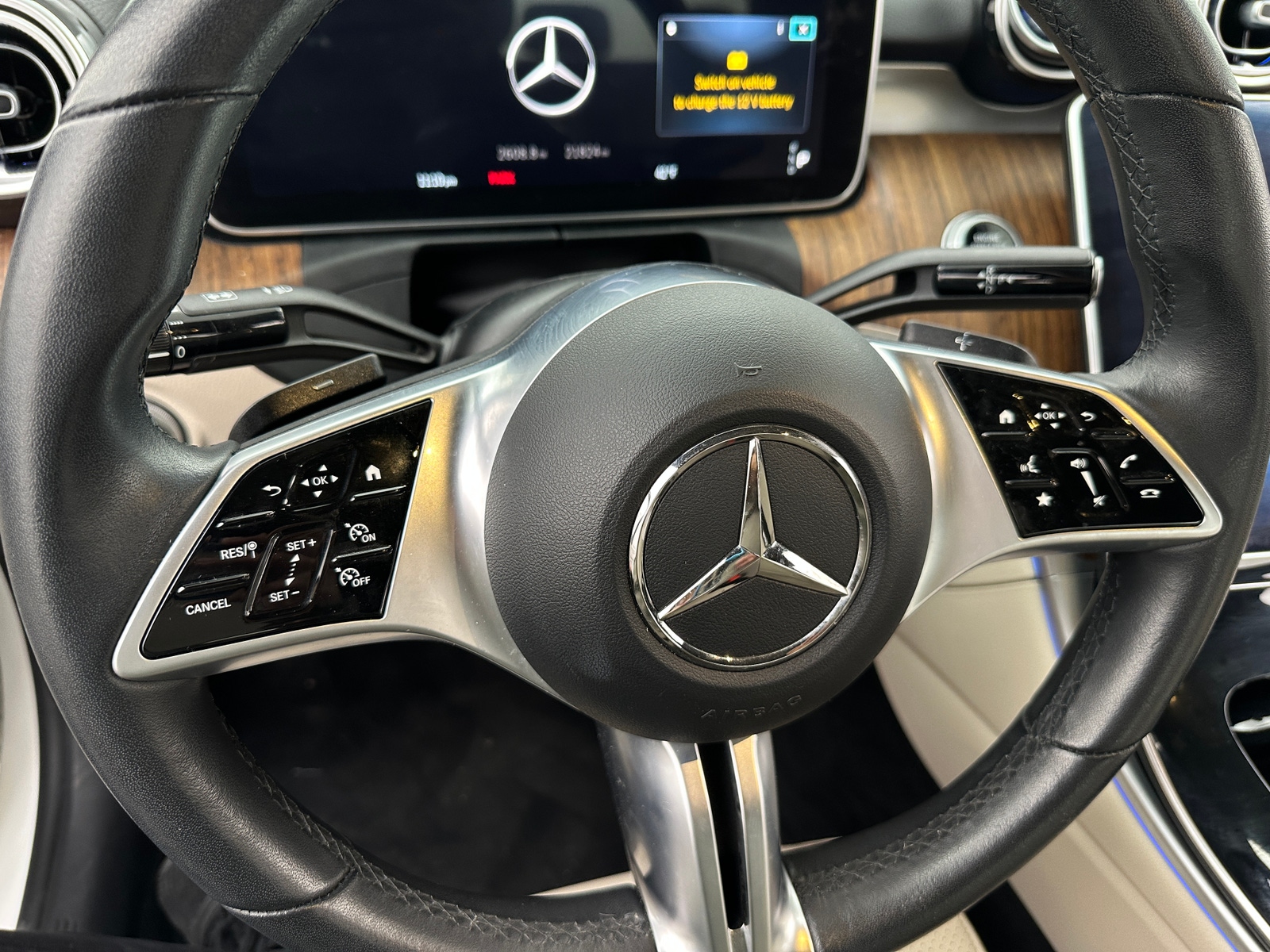 Thumbnail: 2023 Mercedes-Benz C-Class - 4