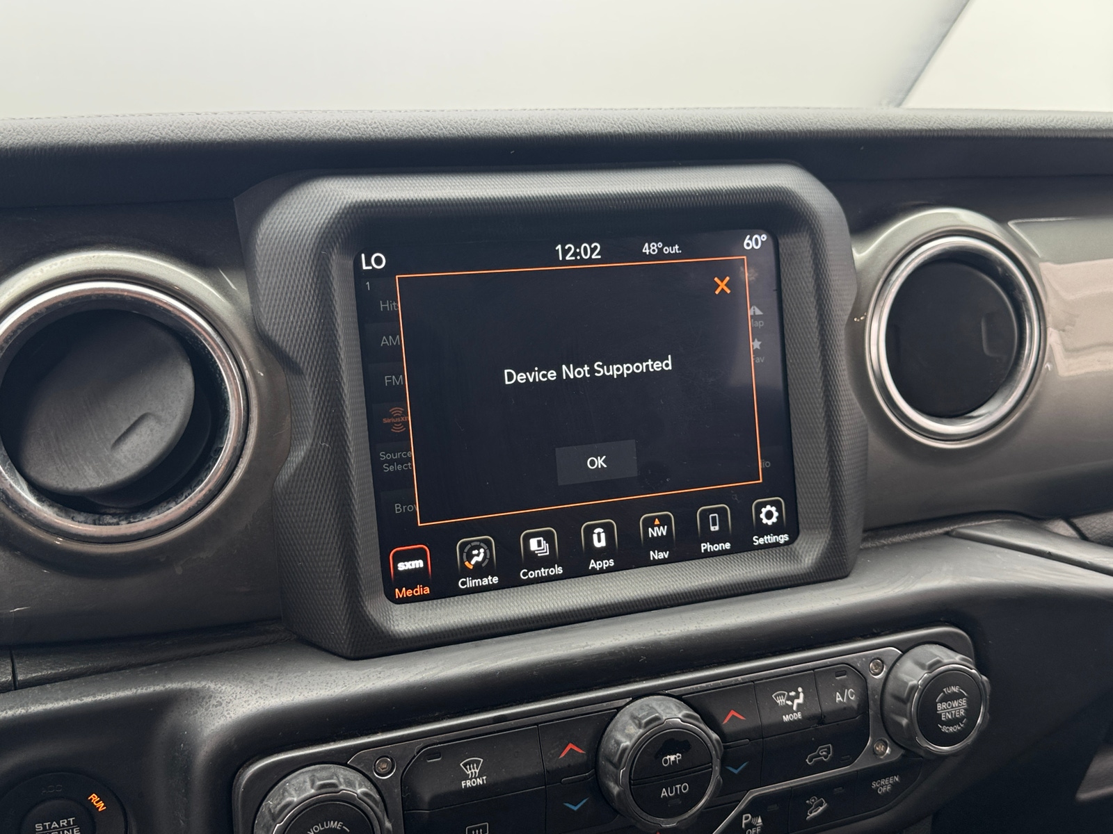 Thumbnail: 2019 Jeep Wrangler - 4