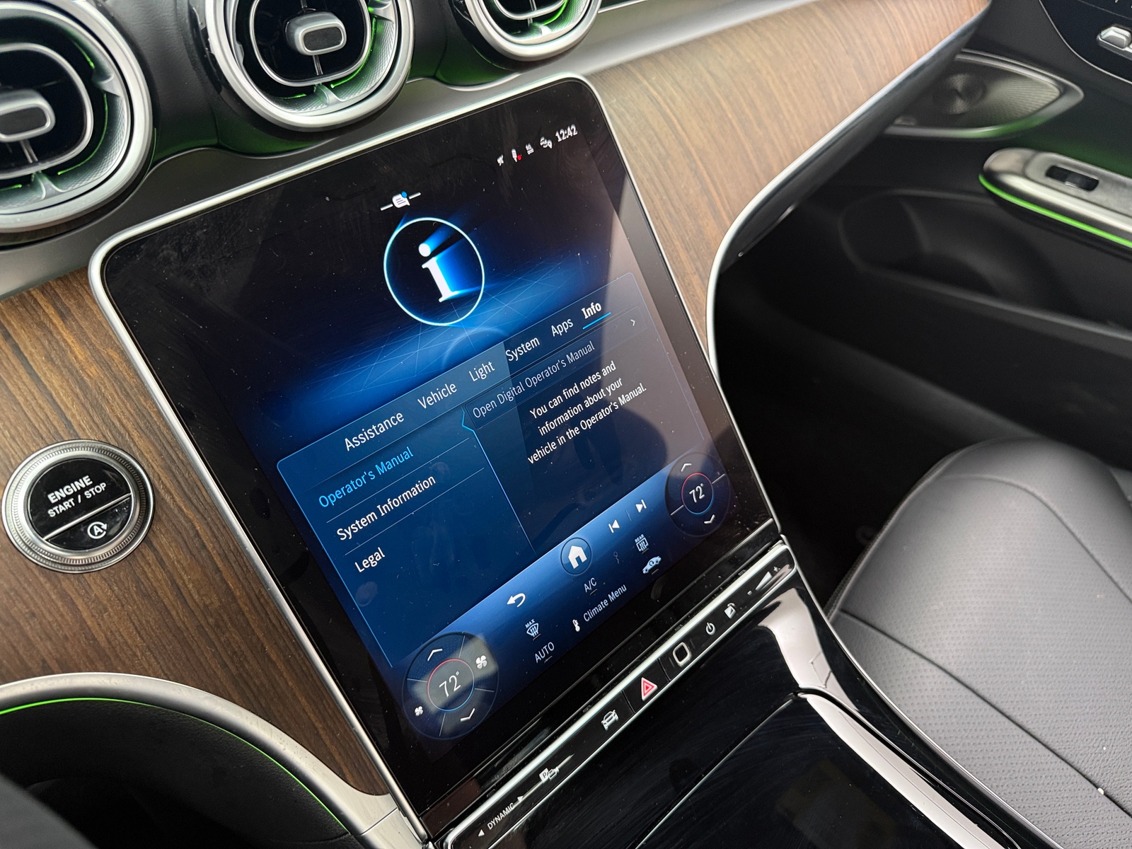 Thumbnail: 2025 Mercedes-Benz CLE - 2