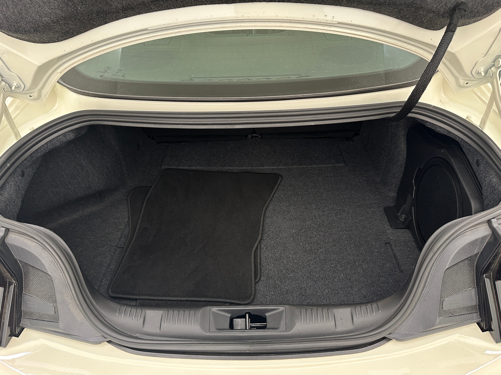 Thumbnail: 2025 Ford Mustang - 4