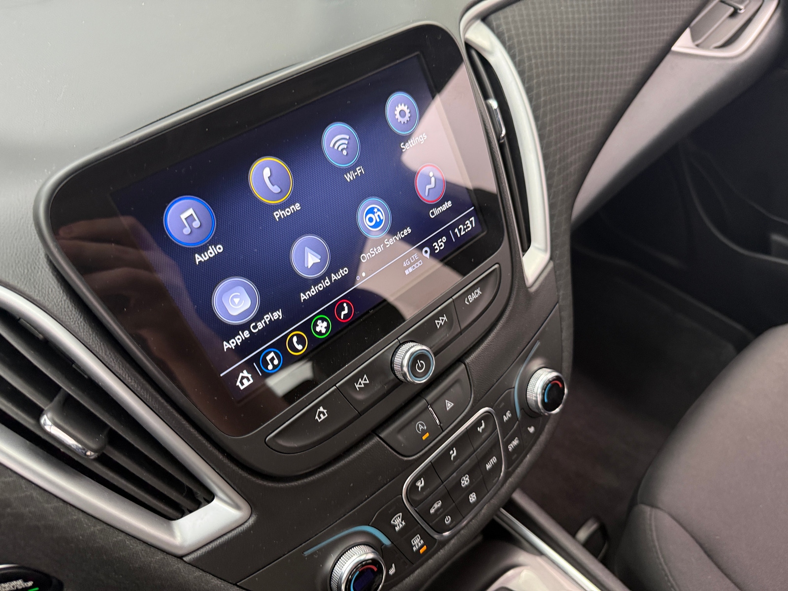 Thumbnail: 2023 Chevrolet Malibu - 4