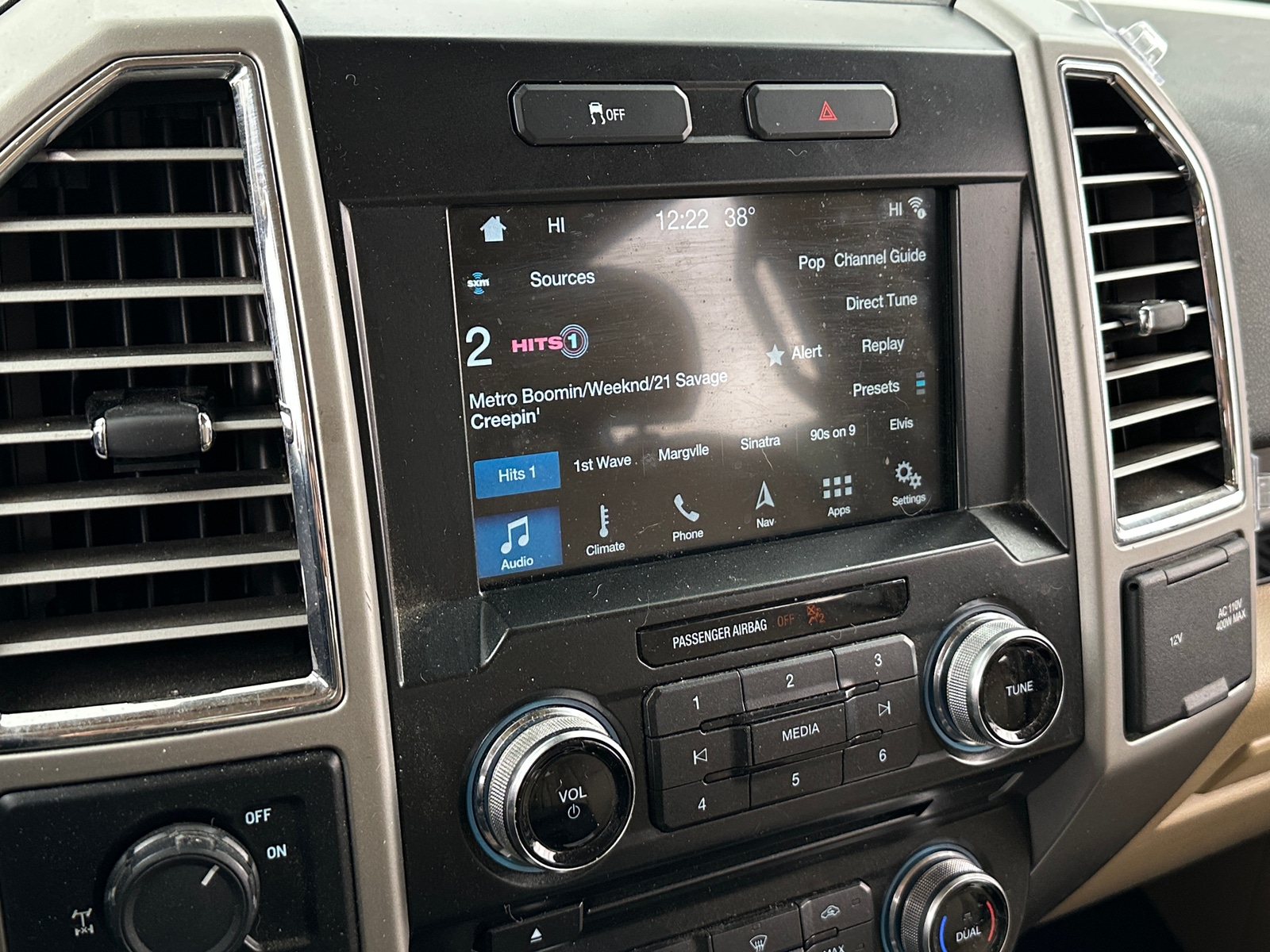 Thumbnail: 2016 Ford Econoline - 3