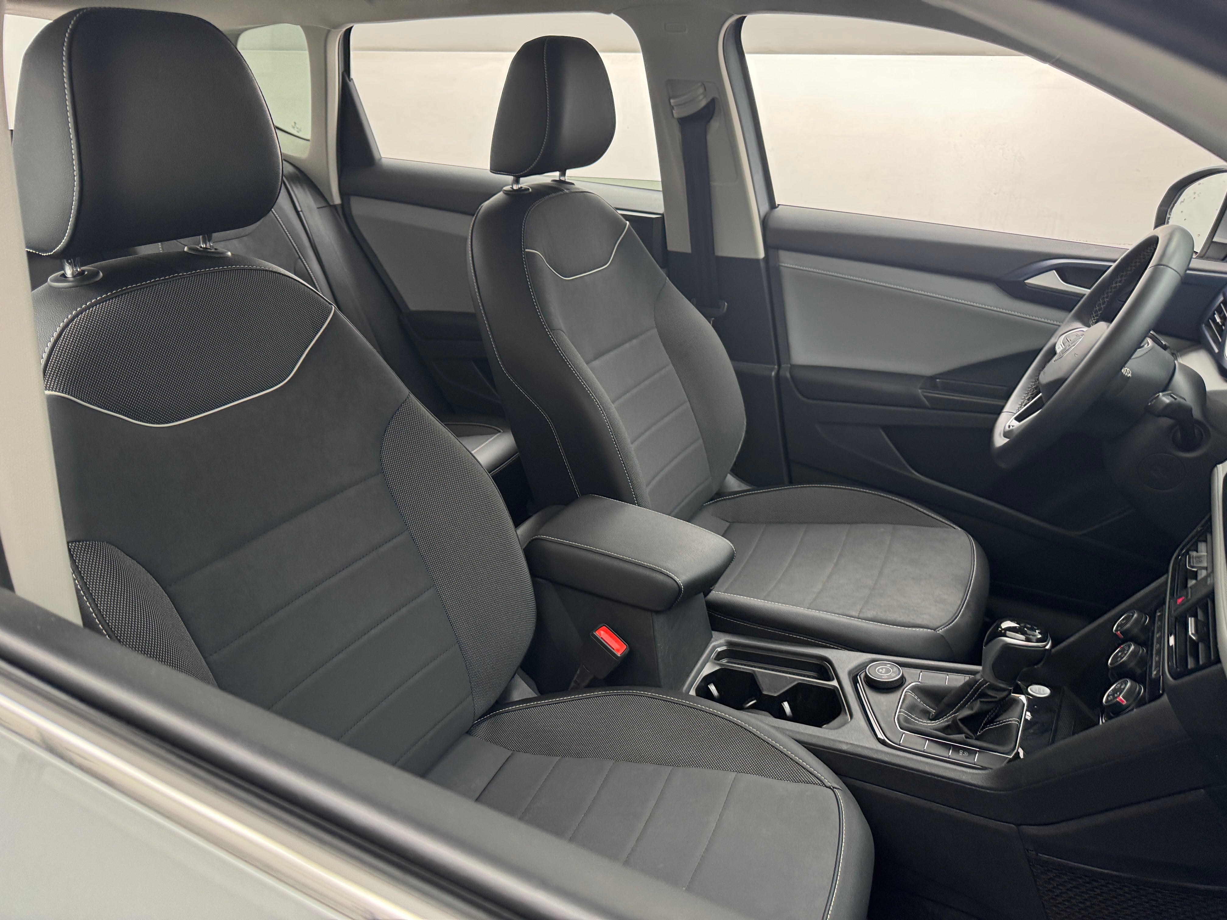 2023 Volkswagen Taos