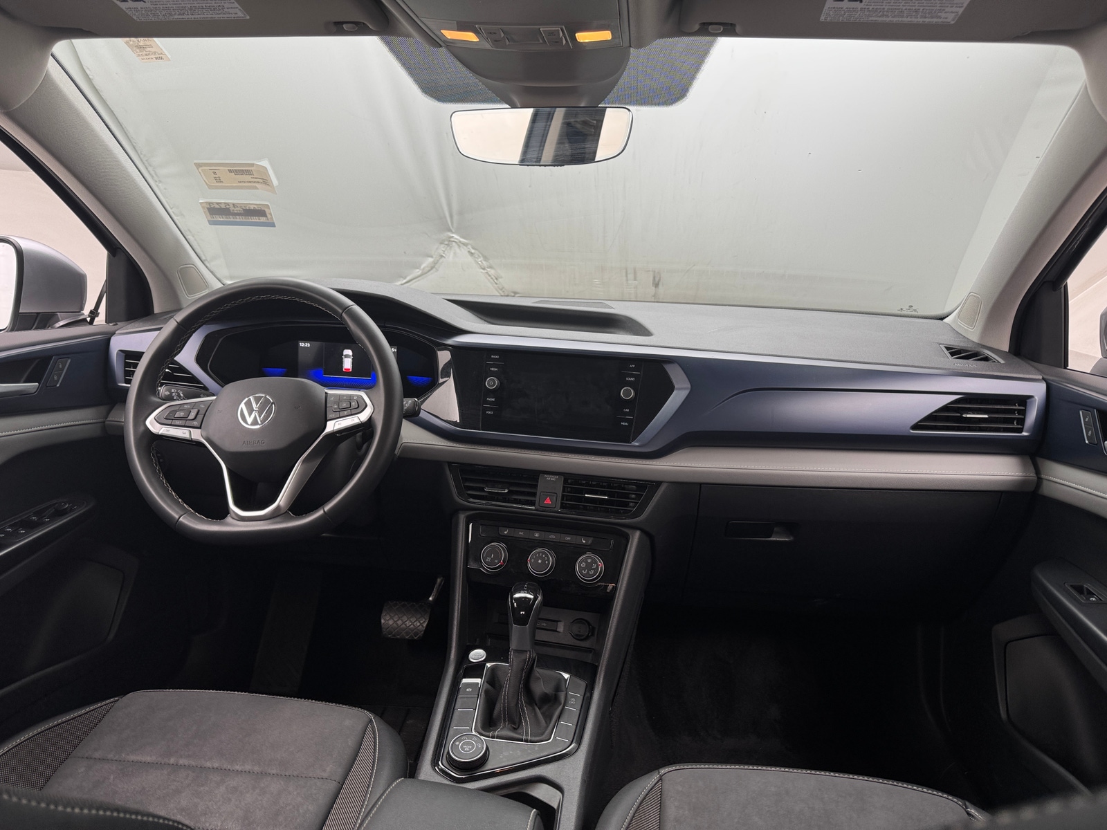 Thumbnail: 2023 Volkswagen Taos - 2