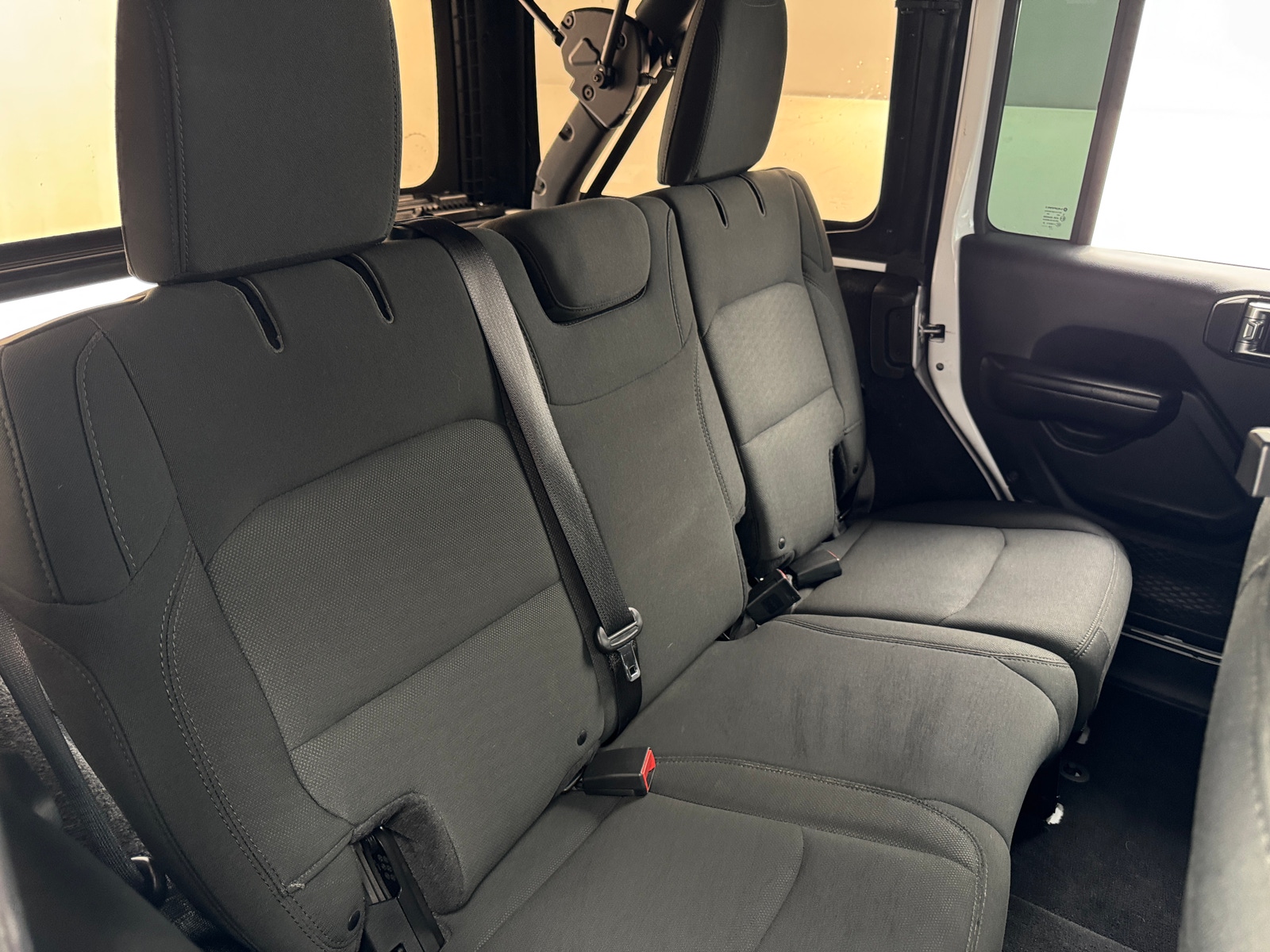 Thumbnail: 2019 Jeep Wrangler - 6