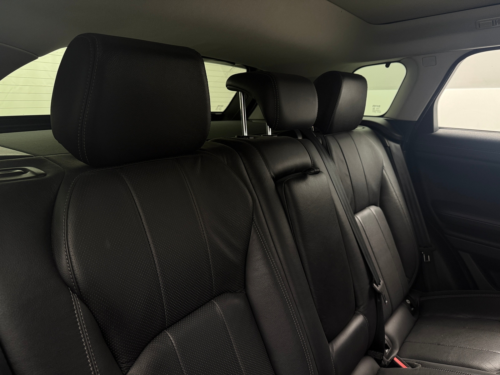 Thumbnail: 2017 Land Rover Range Rover Evoque - 5