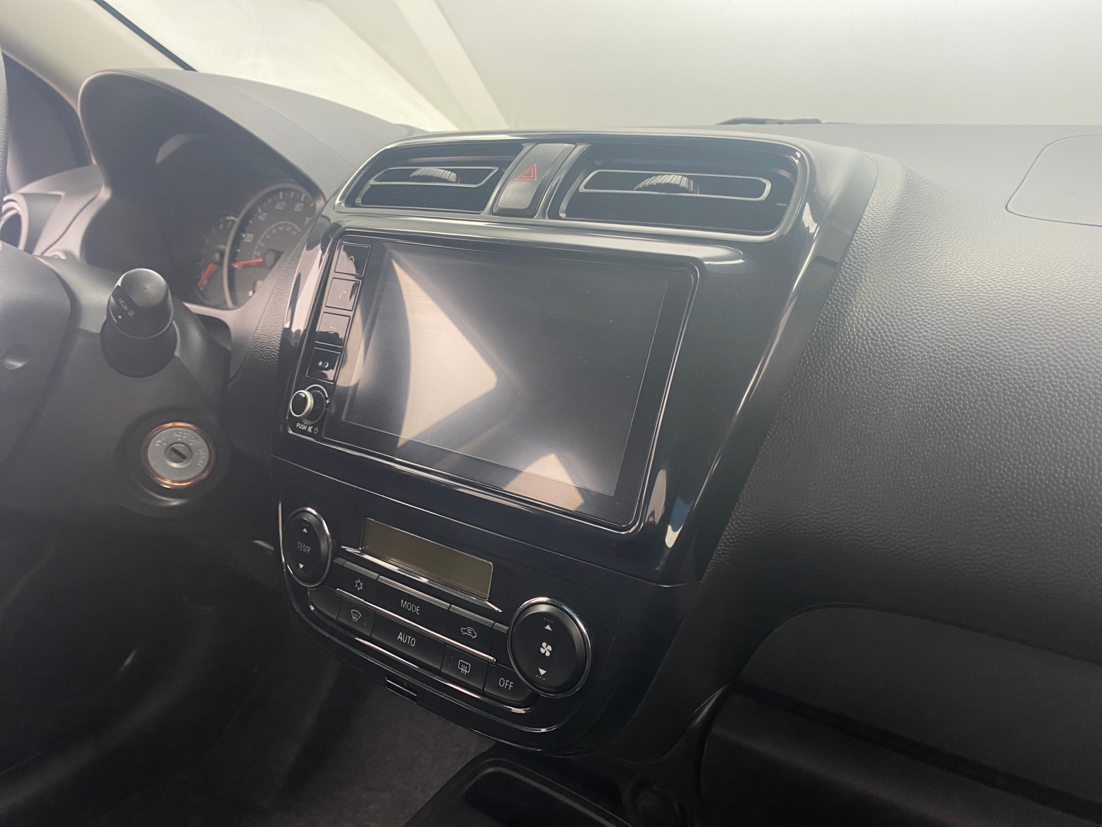 Thumbnail: 2022 Mitsubishi Mirage G4 - 4