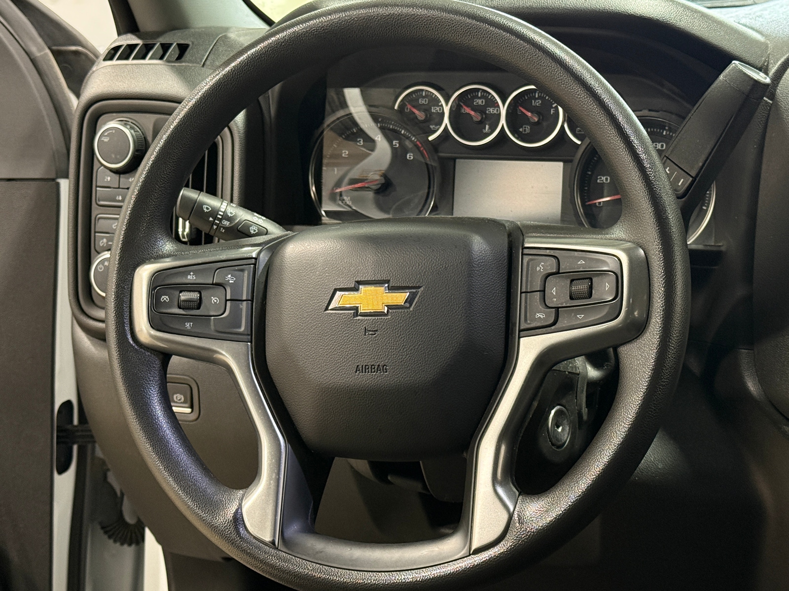 Thumbnail: 2023 Chevrolet Silverado 2500 - 5