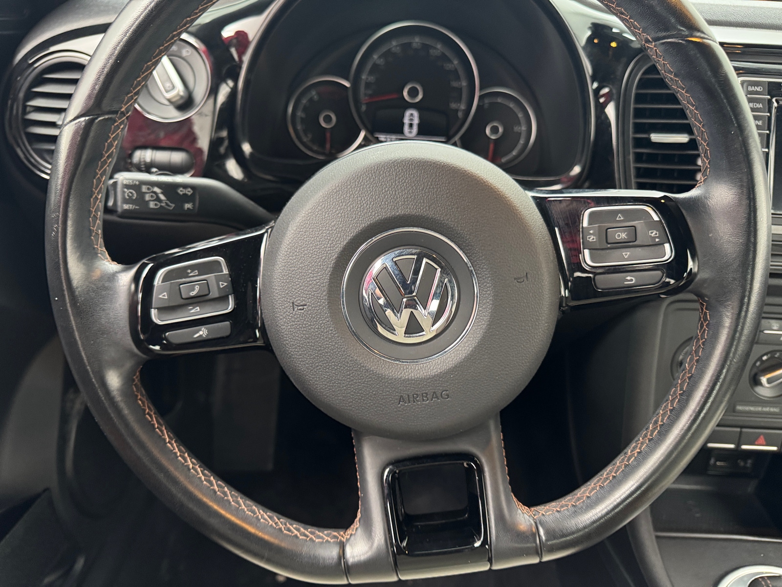 Thumbnail: 2017 Volkswagen Beetle - 5