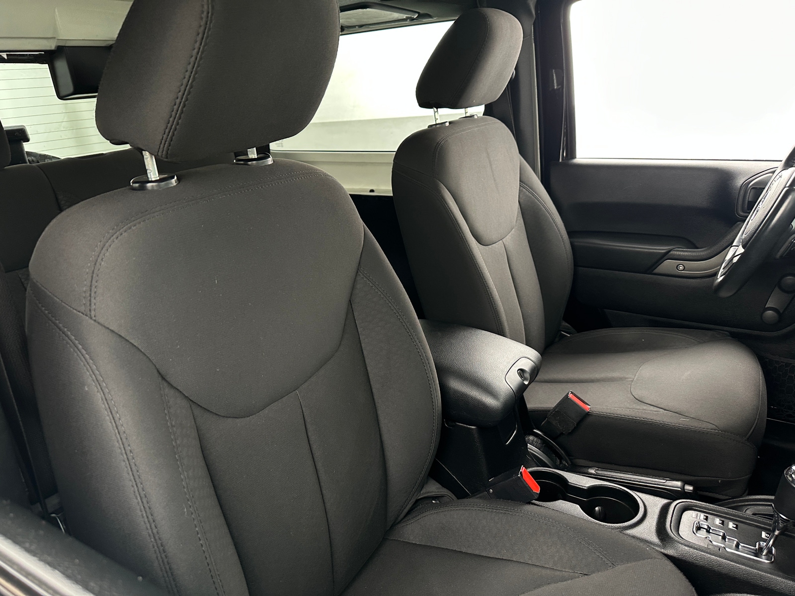 Thumbnail: 2016 Jeep Wrangler - 2