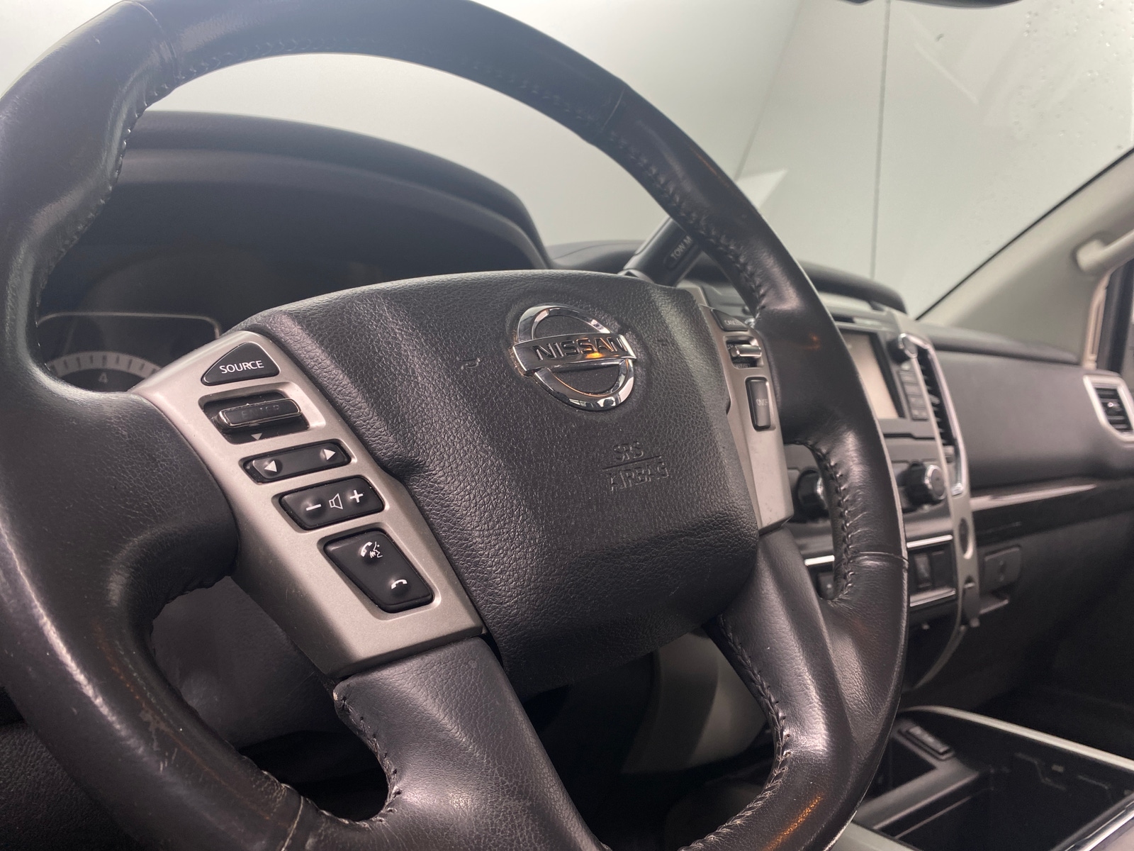 Thumbnail: 2018 Nissan Titan - 5