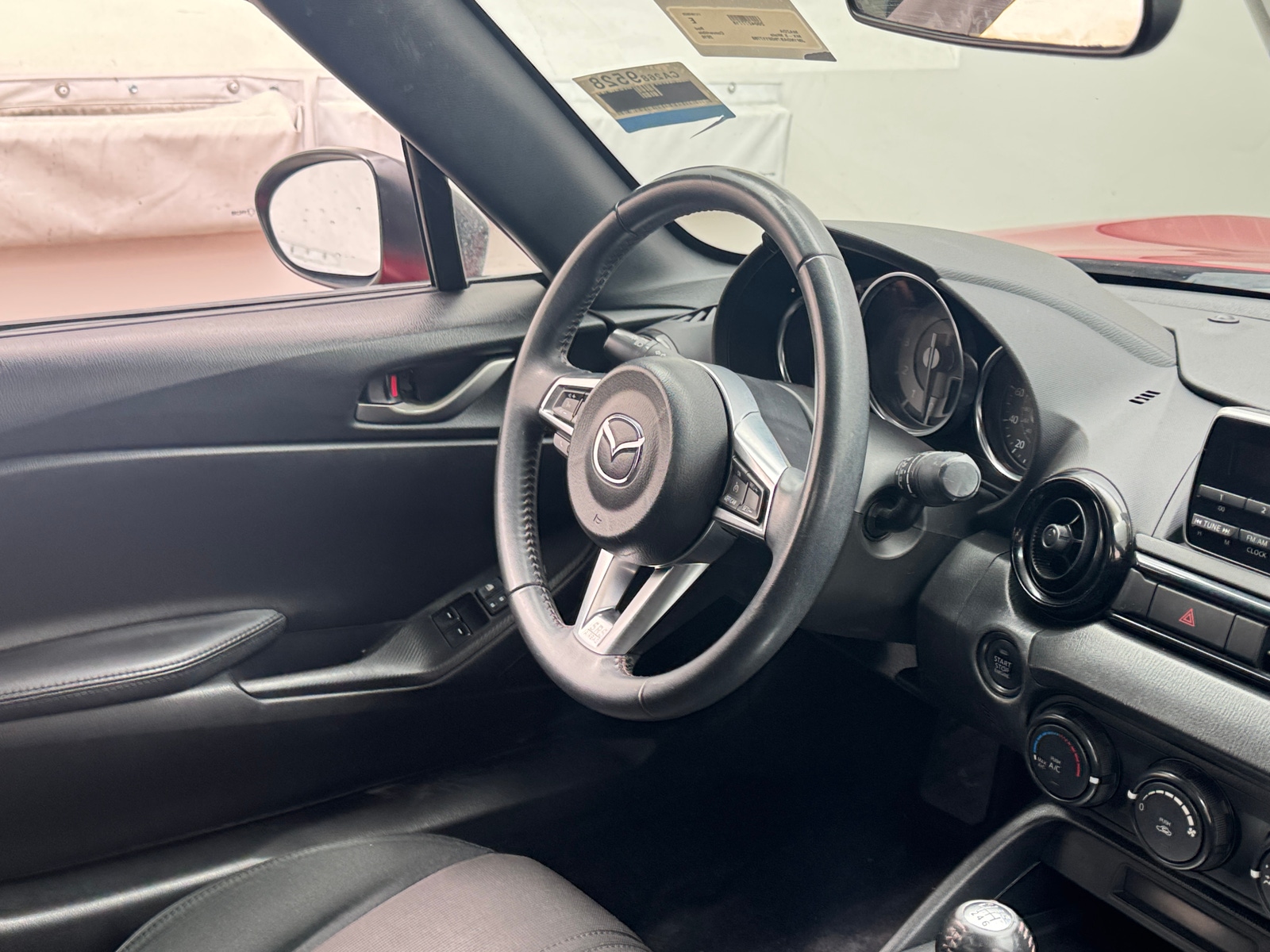 Thumbnail: 2016 Mazda MX-5 Miata - 5