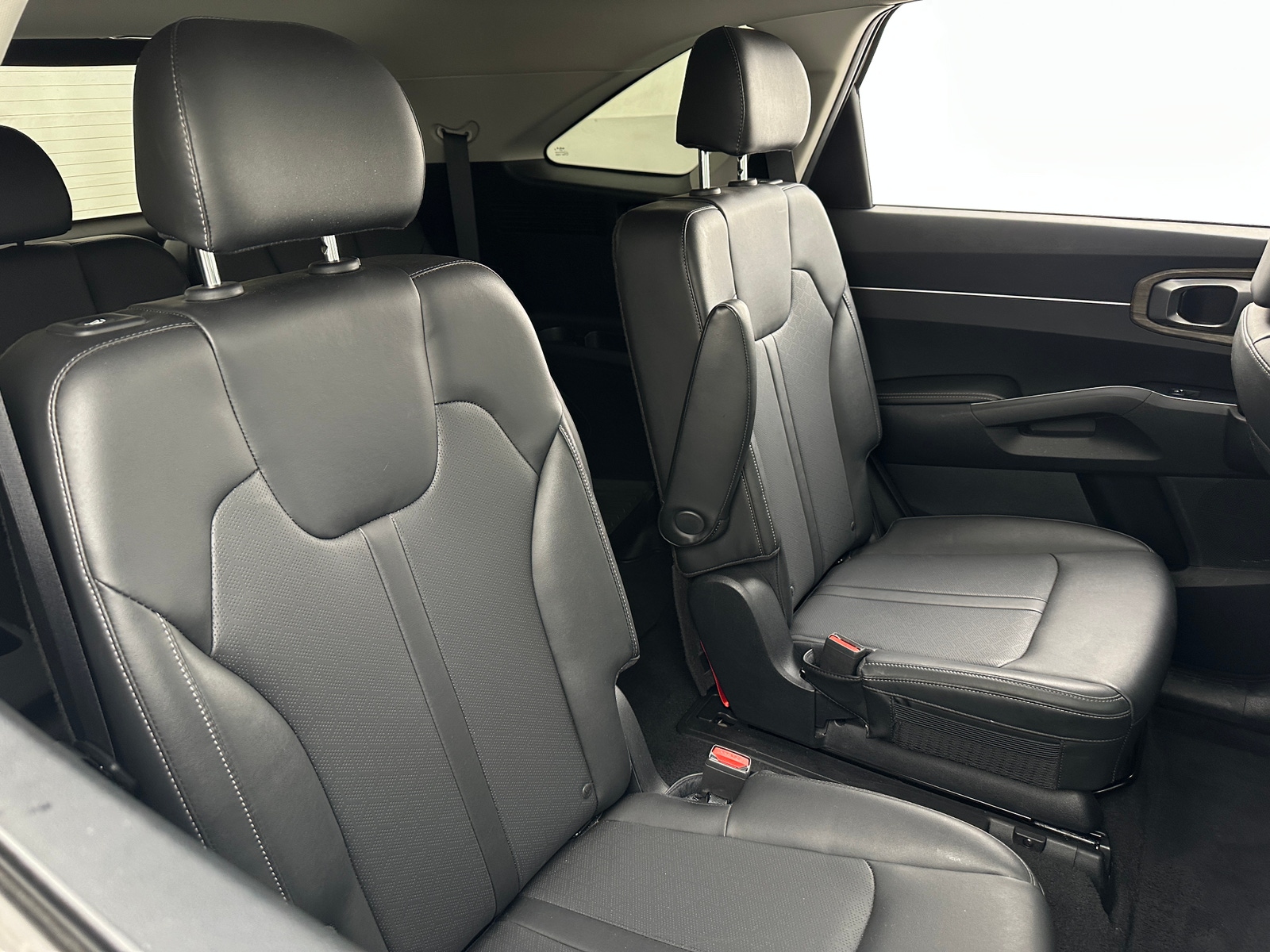 Thumbnail: 2022 Kia Sorento - 5