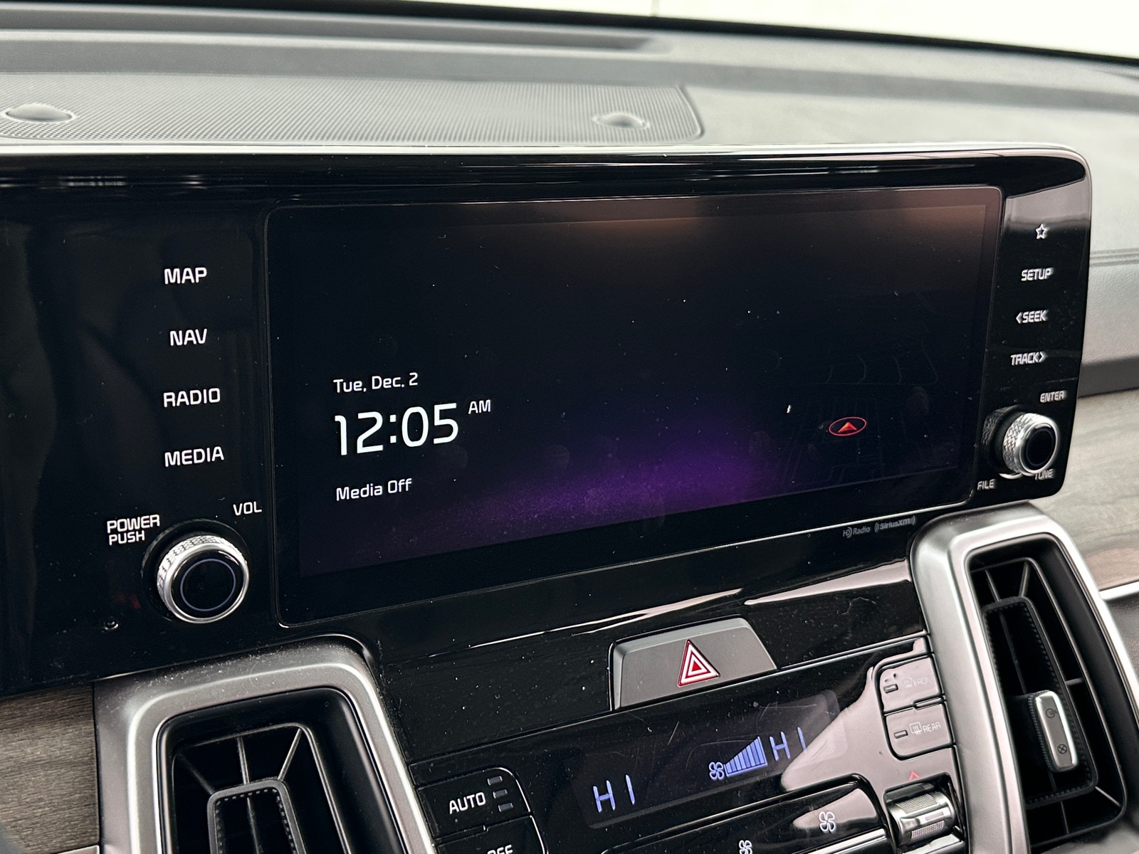 Thumbnail: 2022 Kia Sorento - 3