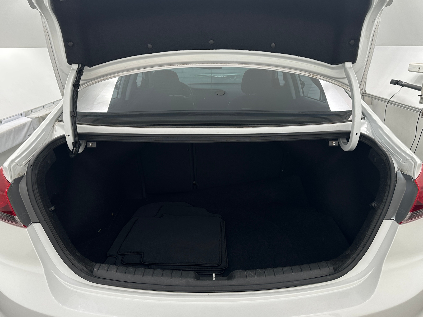 Thumbnail: 2018 Hyundai Elantra - 7