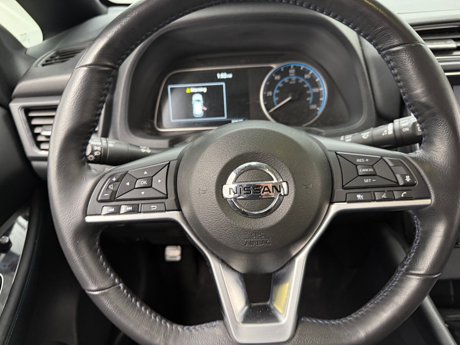 Thumbnail: 2020 Nissan Leaf - 5