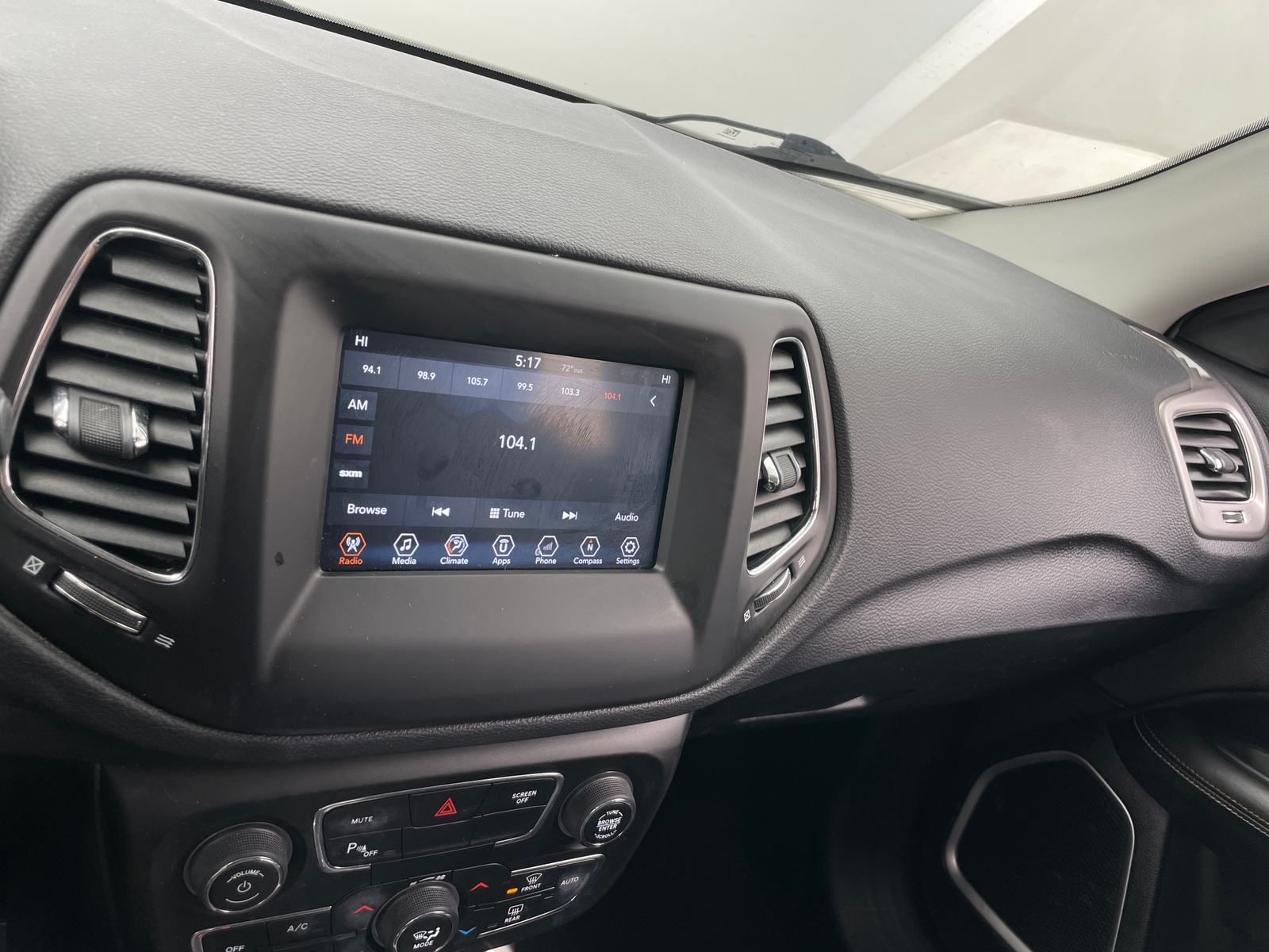 Thumbnail: 2018 Jeep Compass - 4