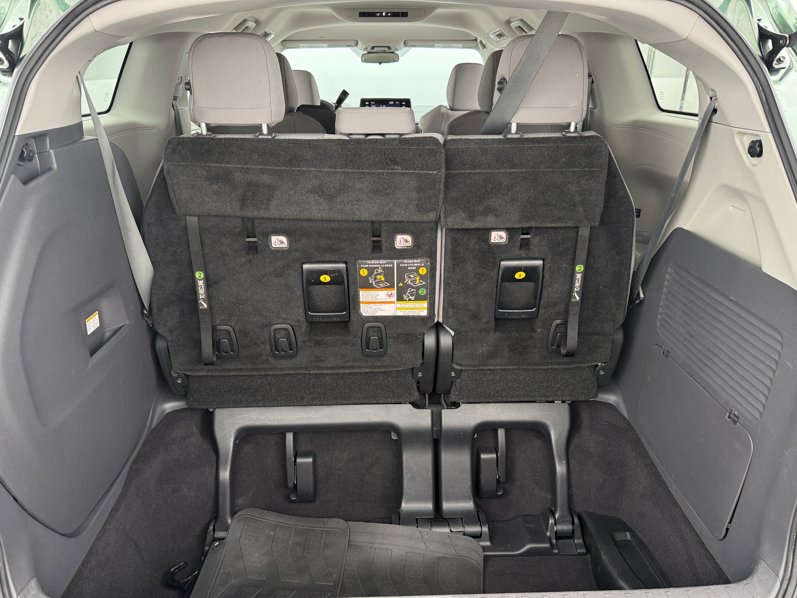 Thumbnail: 2021 Toyota Sienna - 7