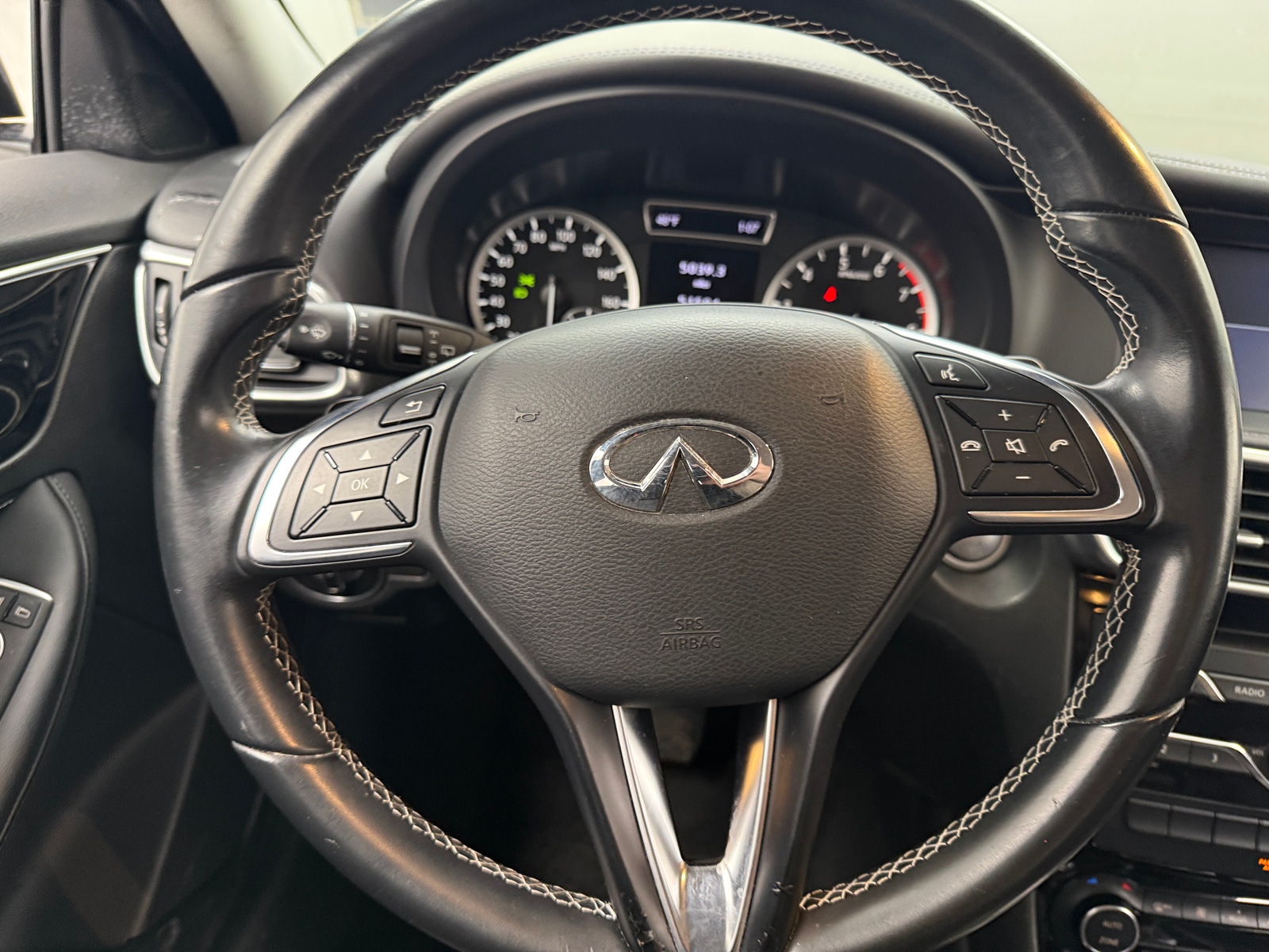 Thumbnail: 2017 INFINITI QX30 - 5