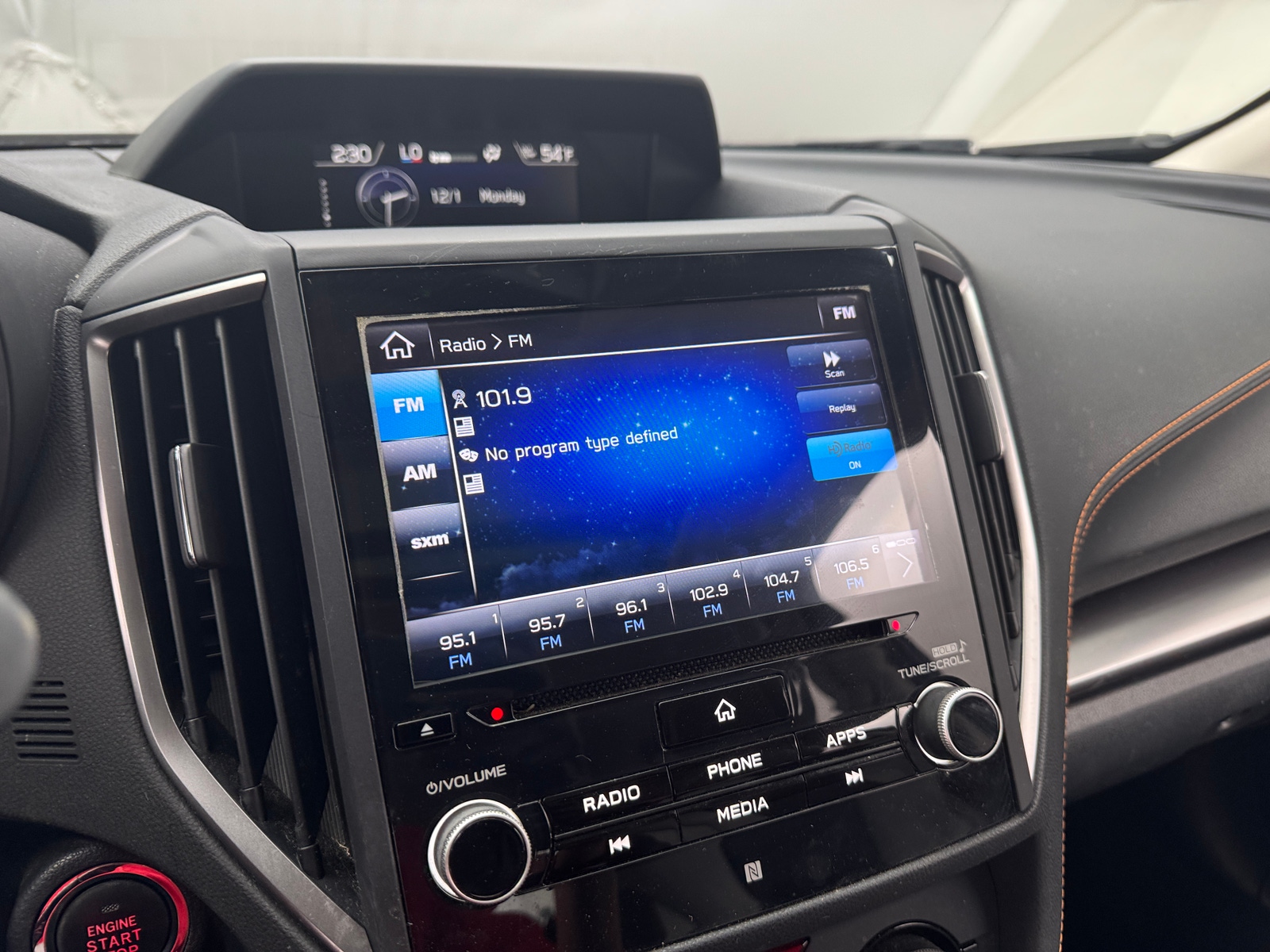 Thumbnail: 2018 Subaru Crosstrek - 3