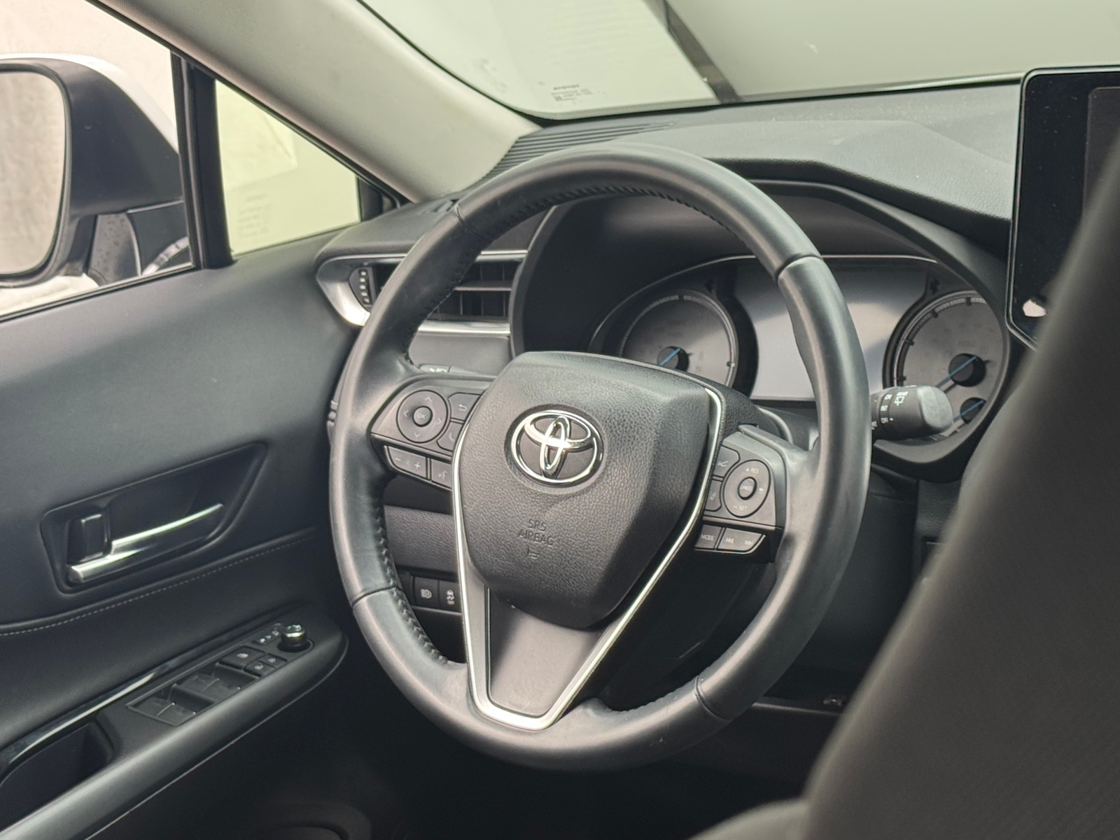 Thumbnail: 2023 Toyota Venza - 5