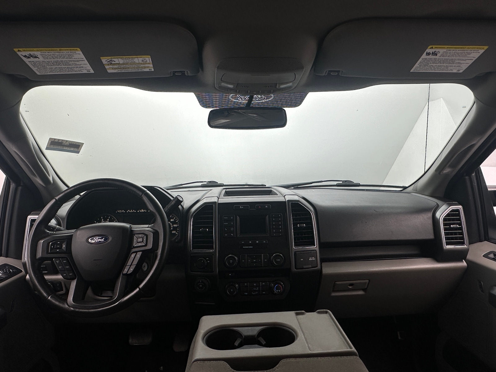 Thumbnail: 2018 Ford Econoline - 3