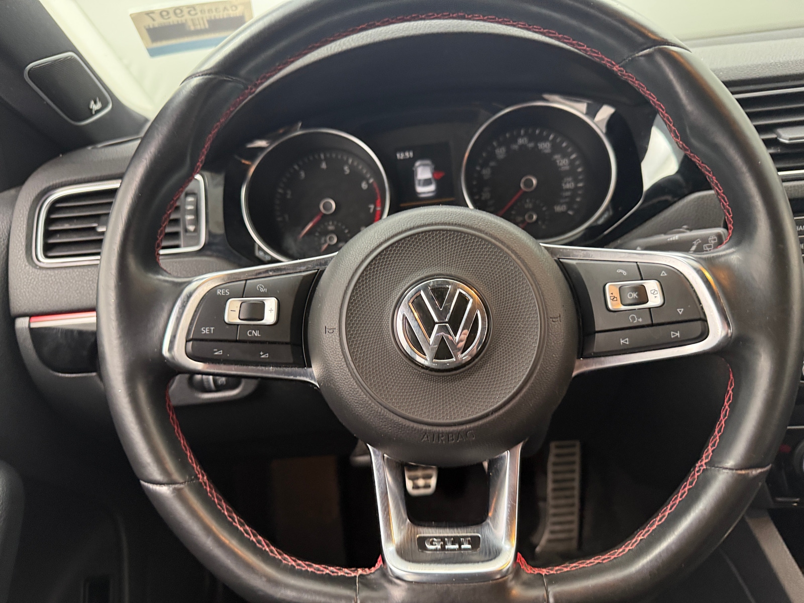 Thumbnail: 2017 Volkswagen Jetta - 4