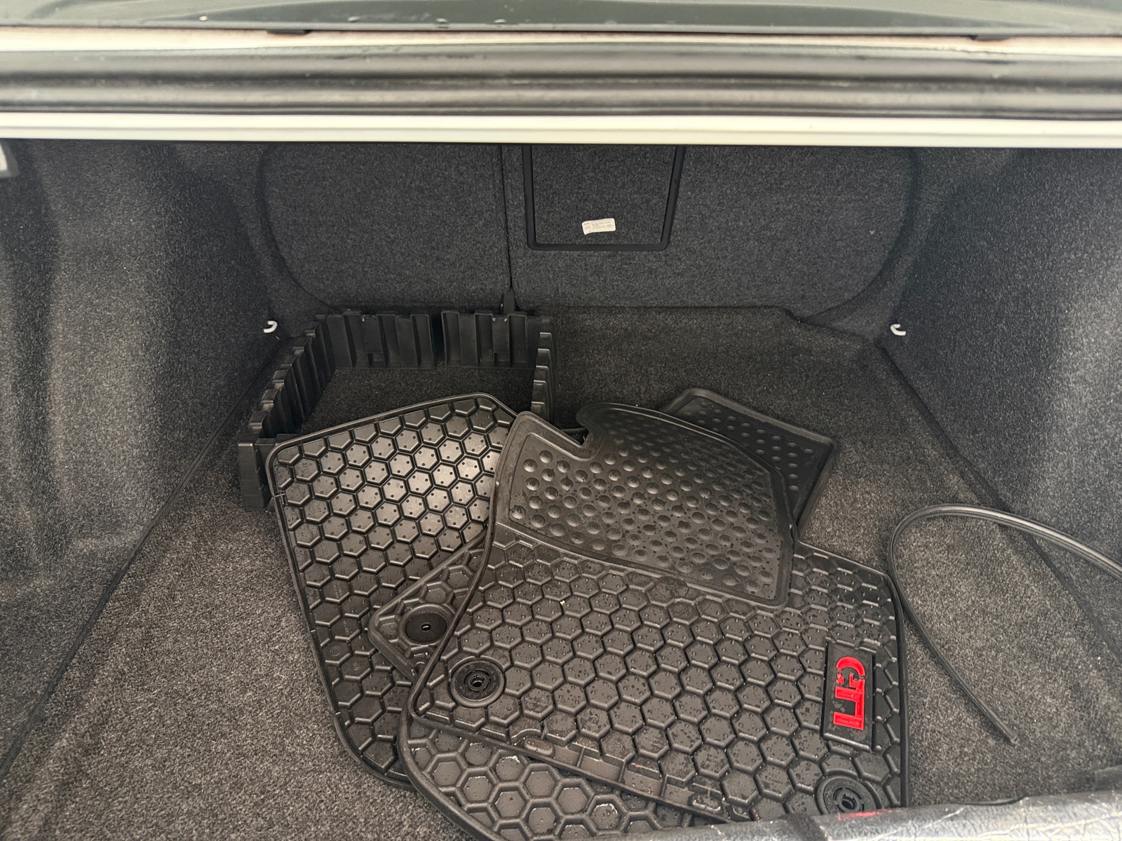 Thumbnail: 2017 Volkswagen Jetta - 6