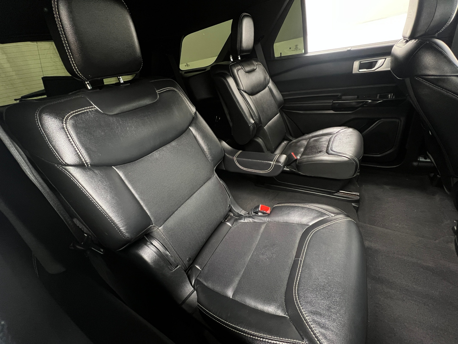 Thumbnail: 2022 Ford Explorer - 5