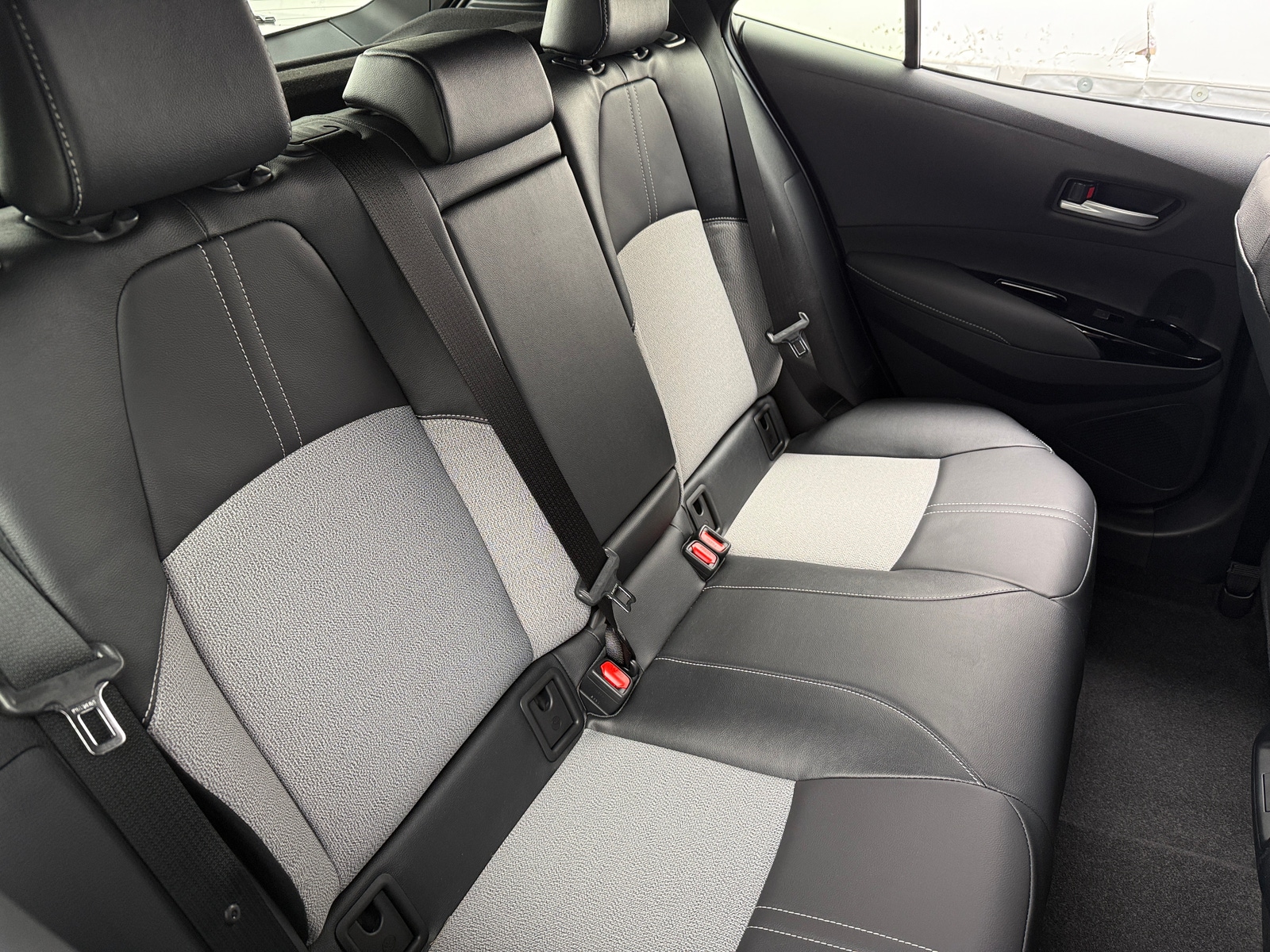 Thumbnail: 2025 Toyota Corolla - 6