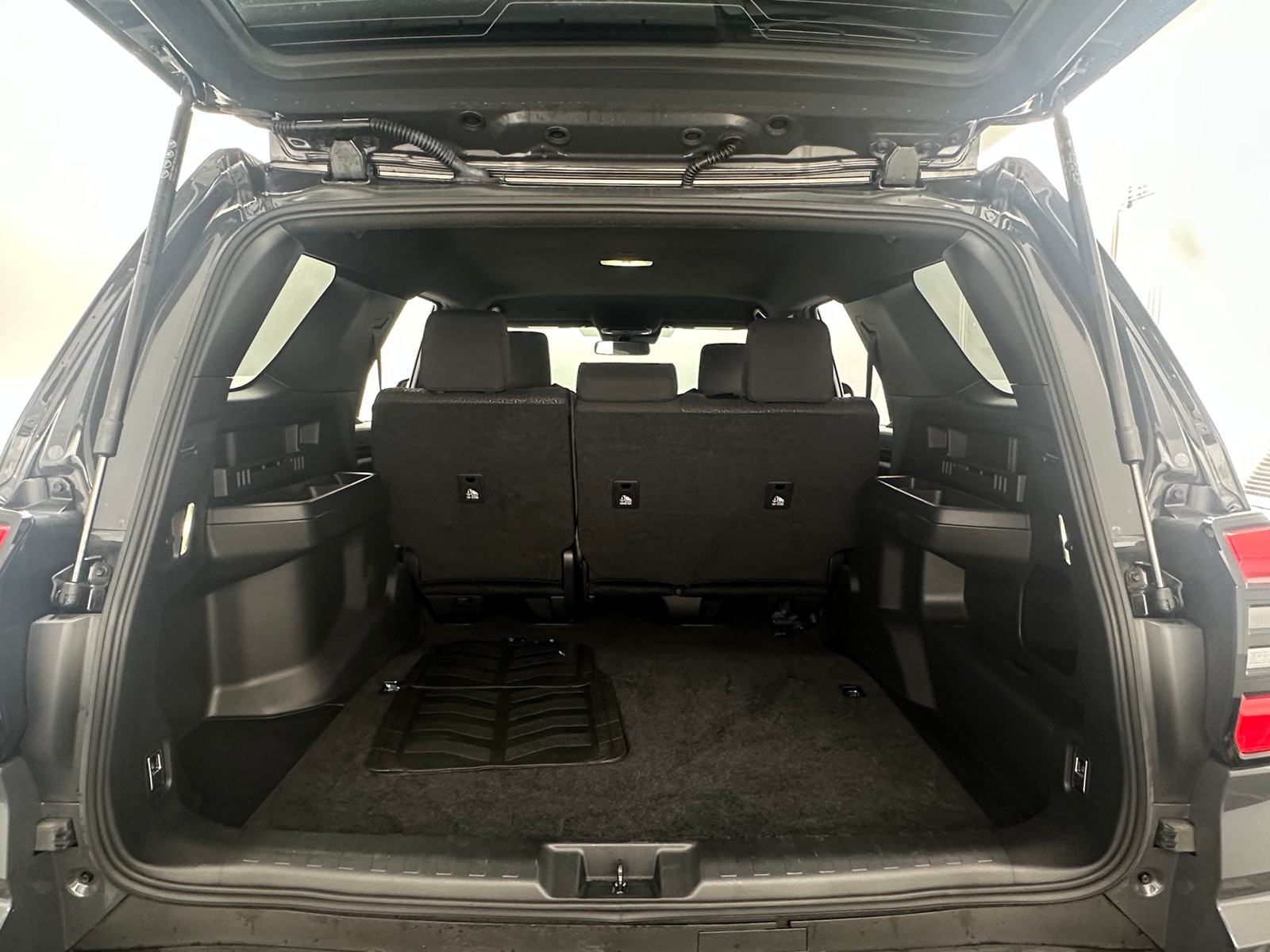 Thumbnail: 2025 Toyota 4Runner - 7