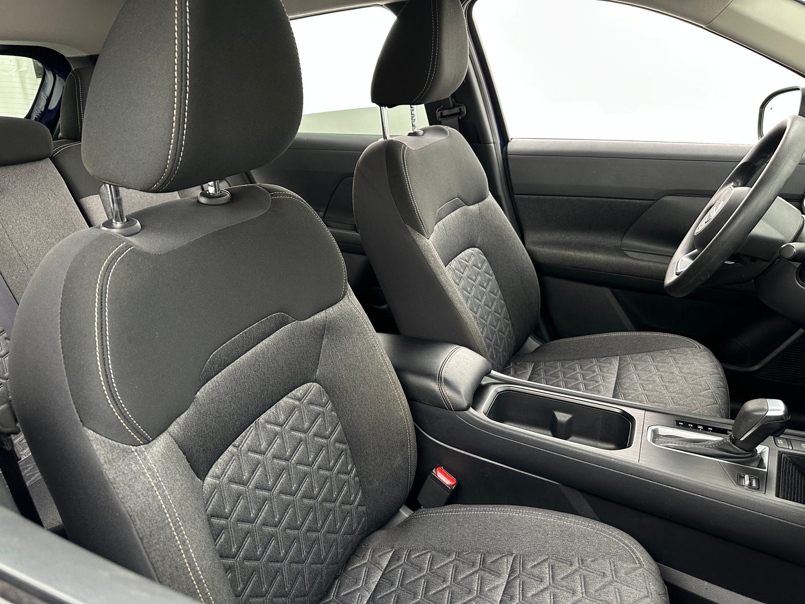 Thumbnail: 2025 Nissan Kicks - 2