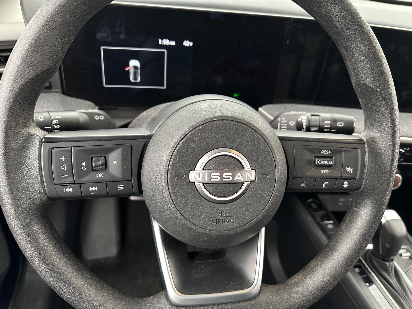 Thumbnail: 2025 Nissan Kicks - 5