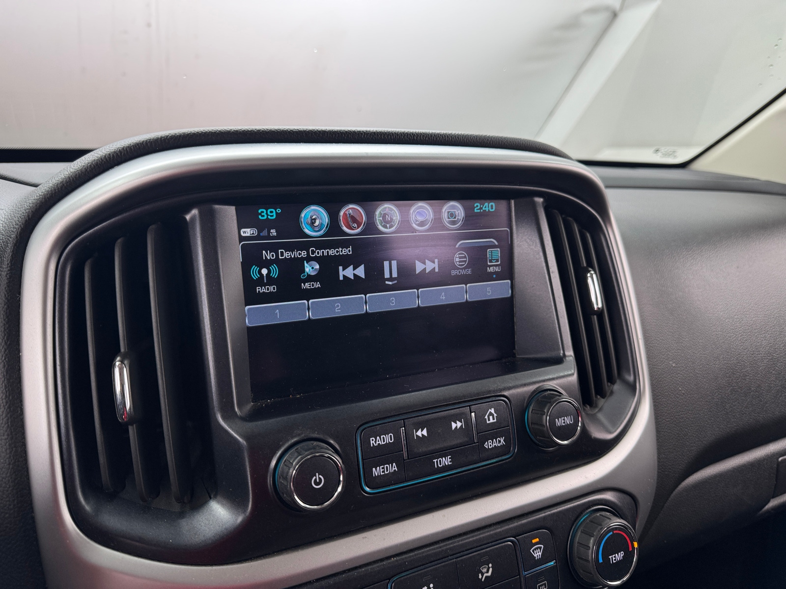 Thumbnail: 2018 Chevrolet Colorado - 4