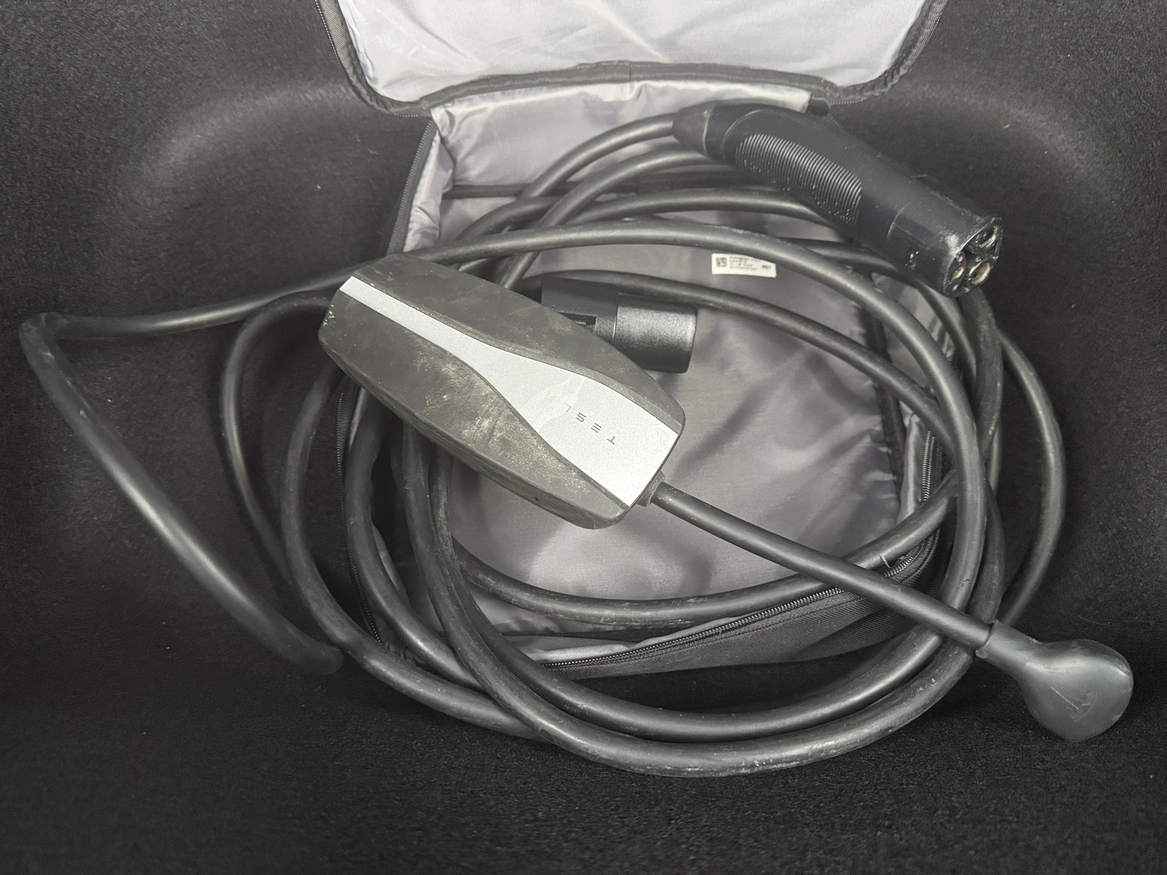 Used 2023 Tesla Model Y Long Range with VIN 7SAYGDEE6PA075212 for sale in Oak Creek, WI