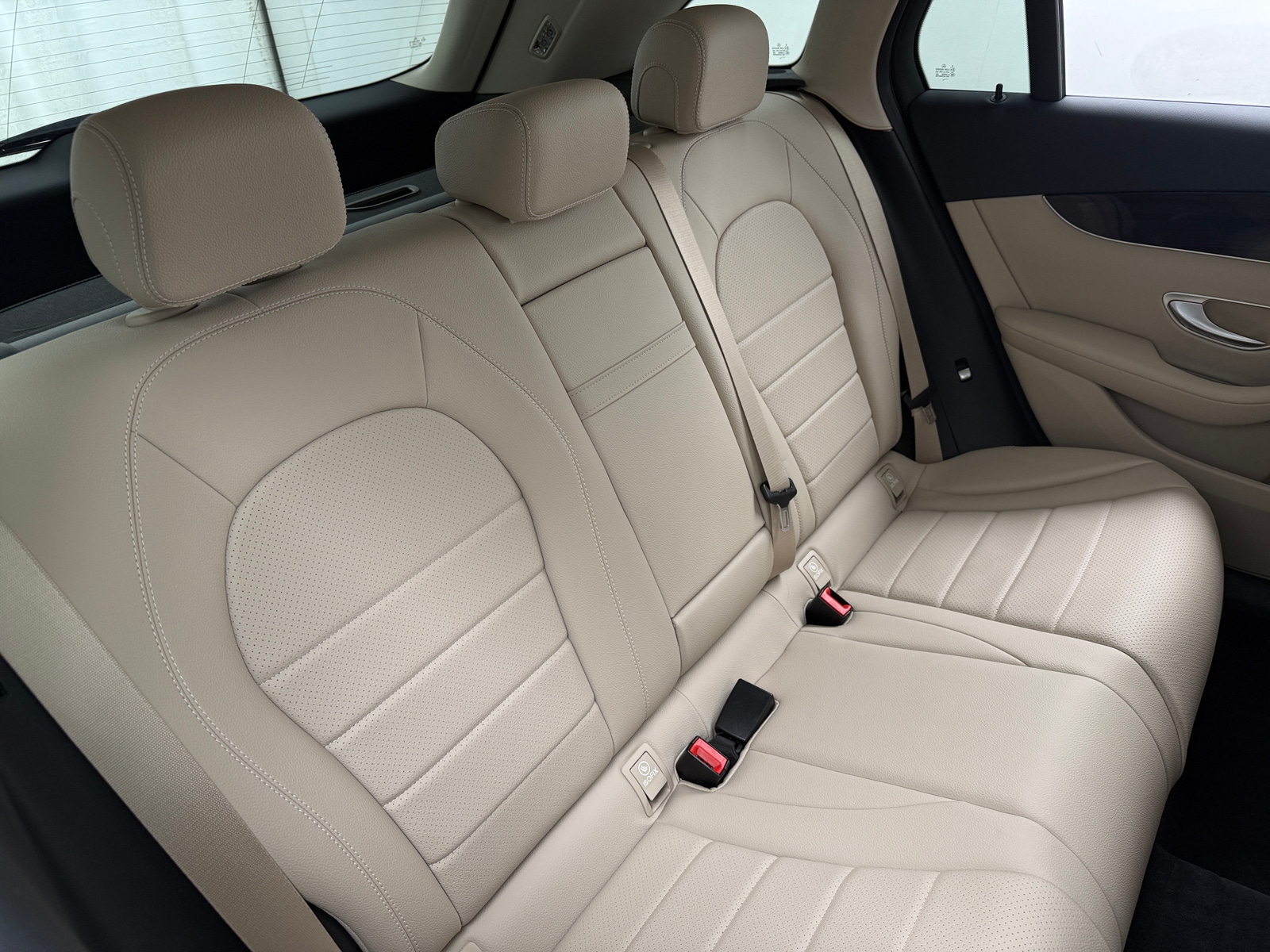 Thumbnail: 2016 Mercedes-Benz GLC - 5