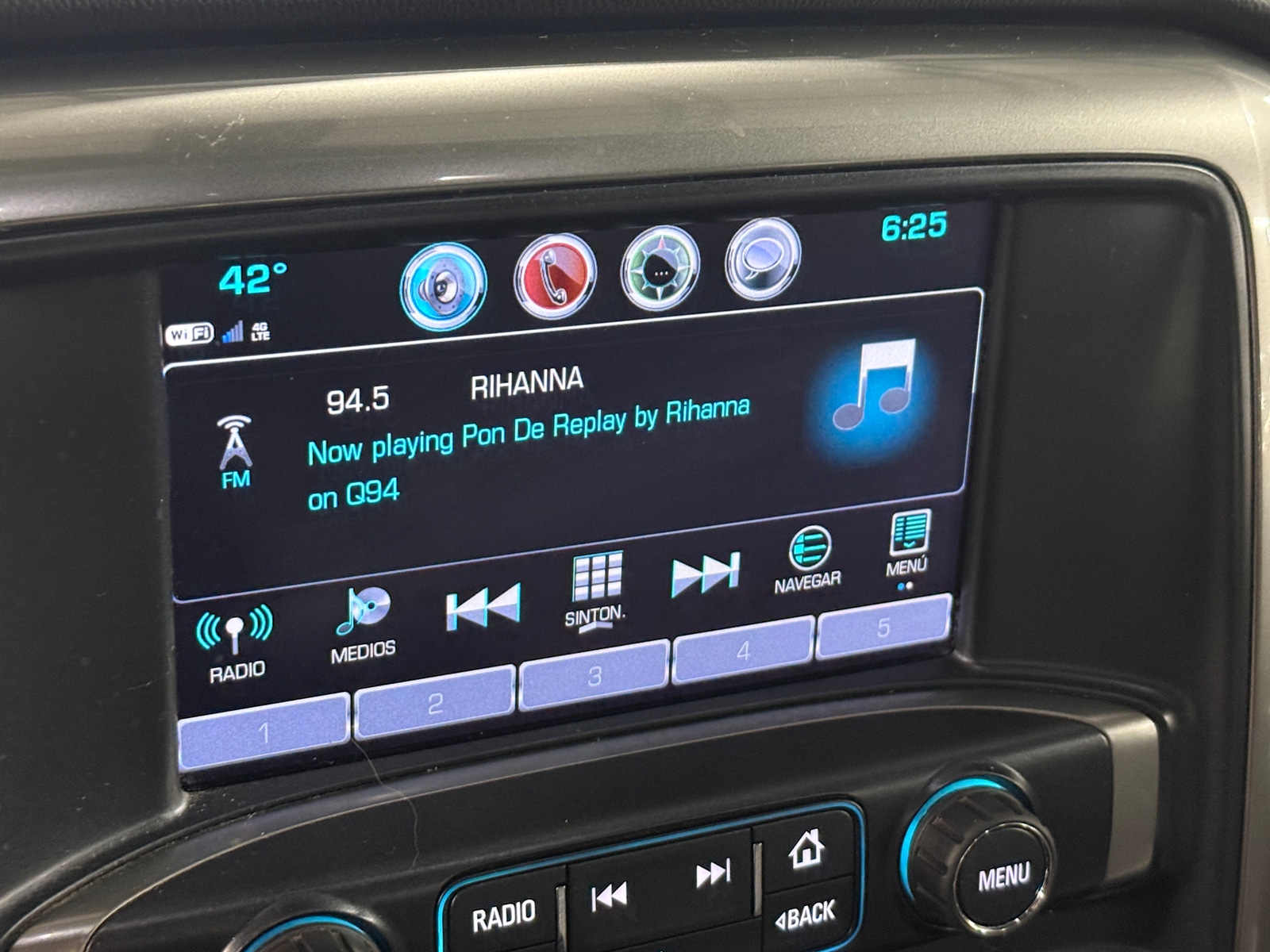 Thumbnail: 2018 Chevrolet Silverado 1500 - 4