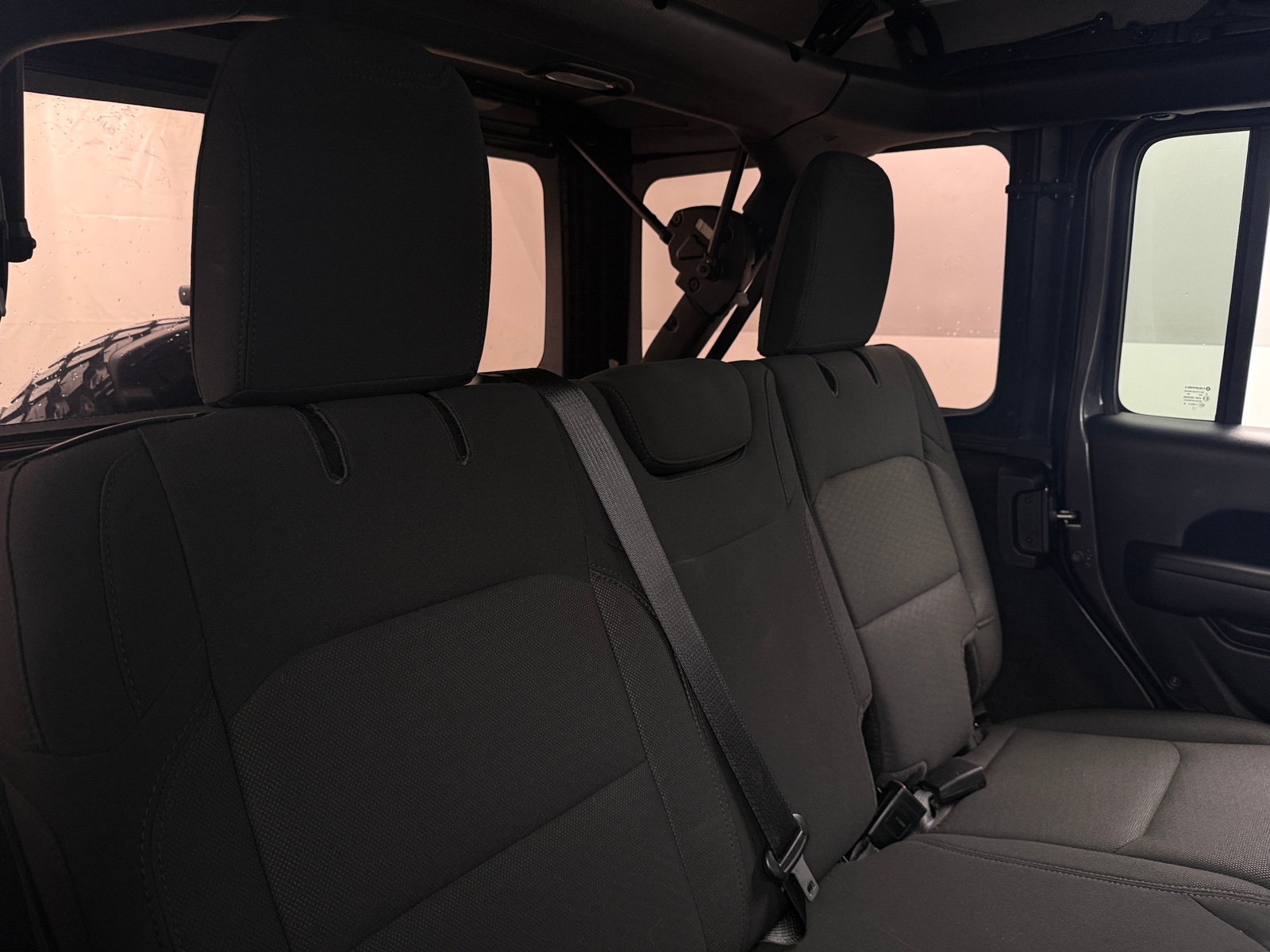 Thumbnail: 2022 Jeep Wrangler - 6