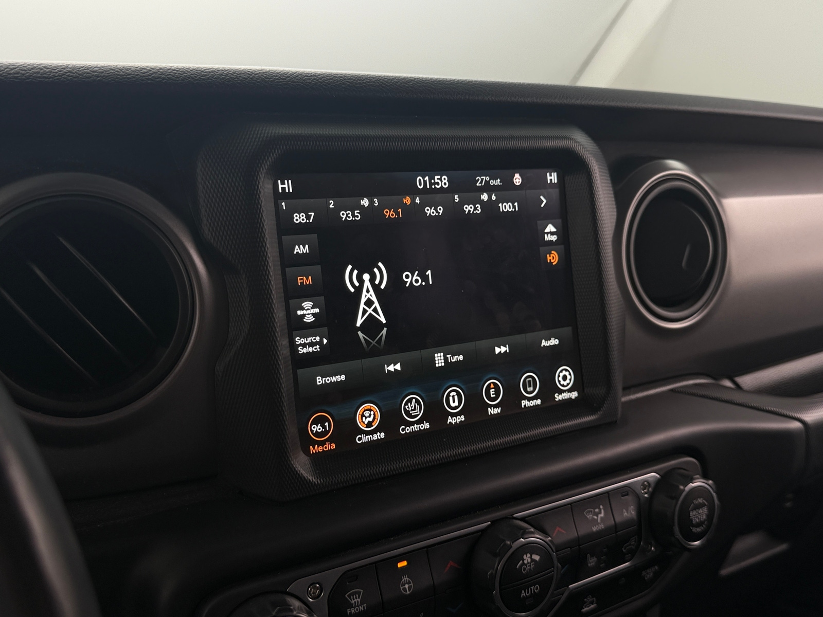 Thumbnail: 2022 Jeep Wrangler - 4