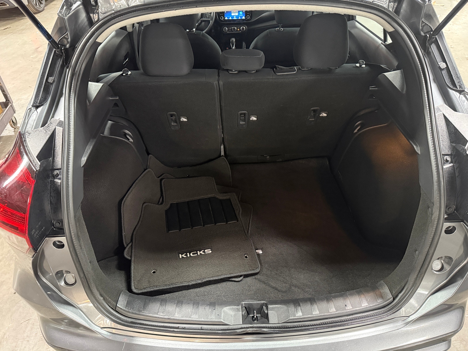 Thumbnail: 2024 Nissan Kicks - 7