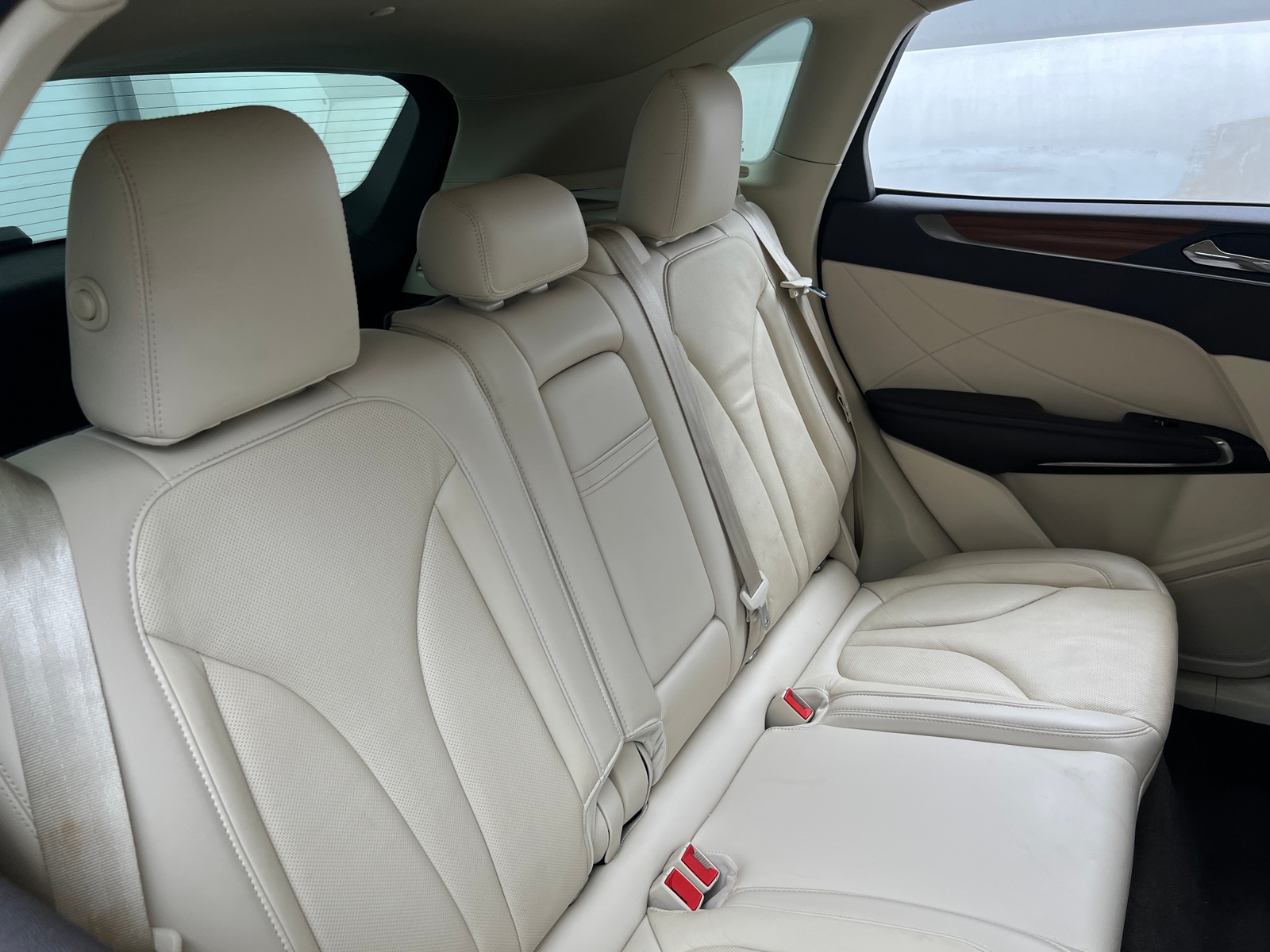 Thumbnail: 2016 Lincoln MKC - 5