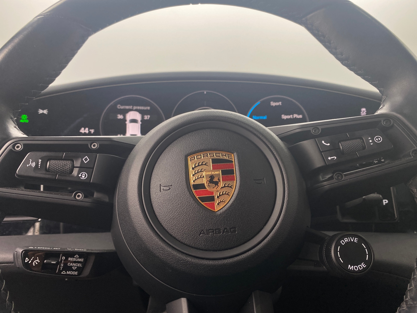 Thumbnail: 2023 Porsche Taycan - 4