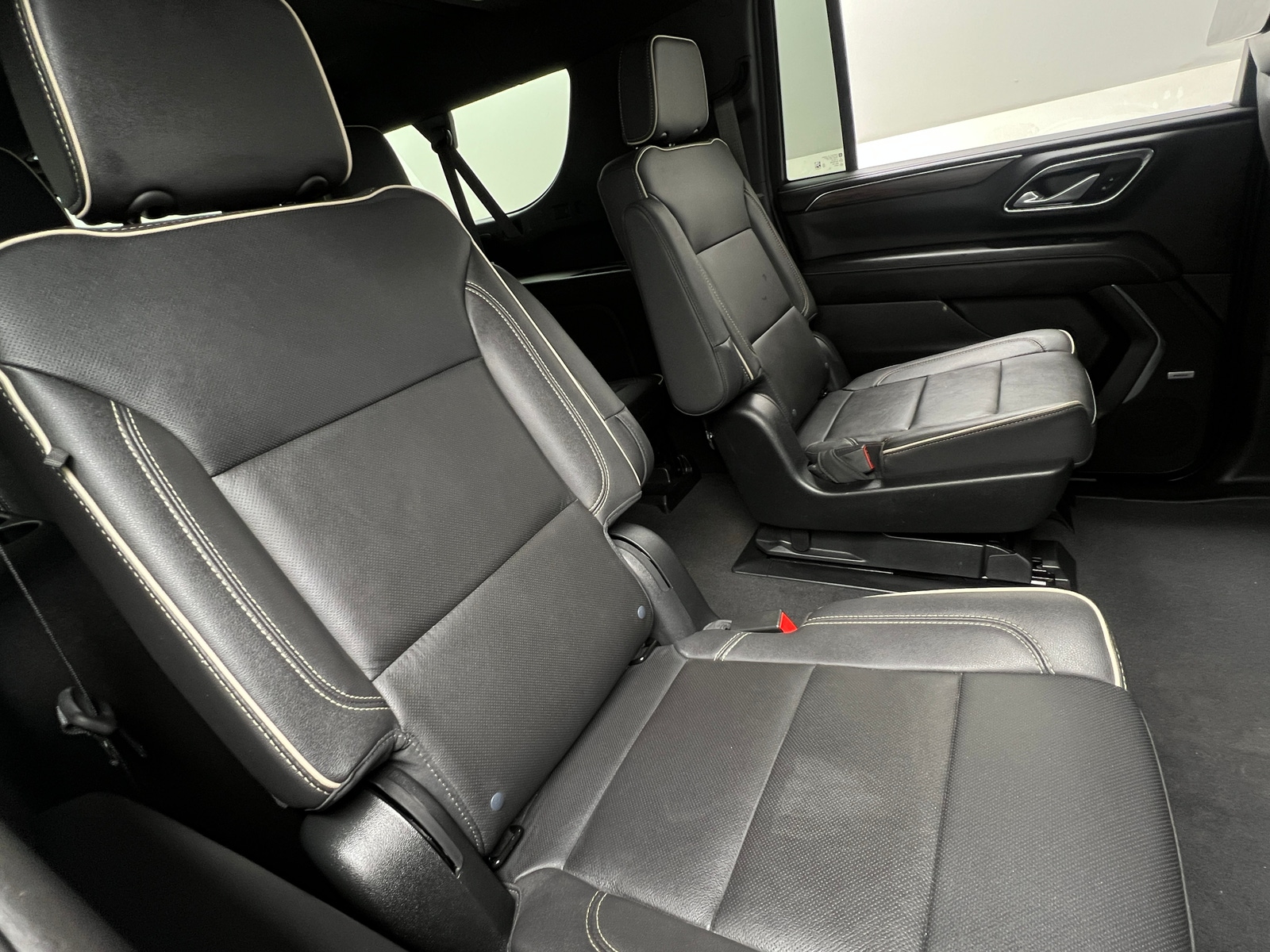 Thumbnail: 2023 Chevrolet Suburban - 5