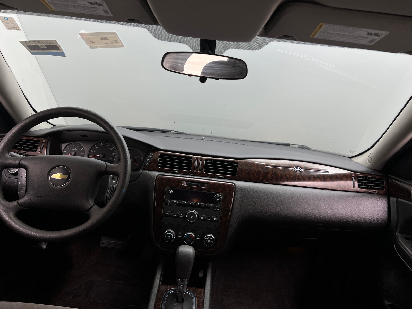 Thumbnail: 2015 Chevrolet Impala - 3