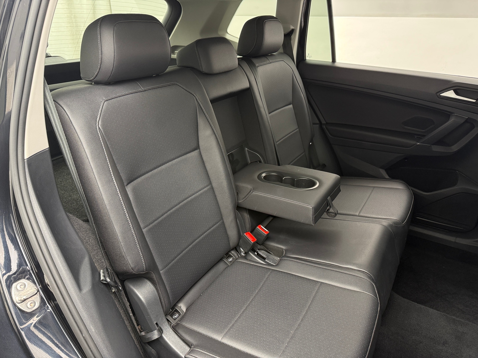 Thumbnail: 2020 Volkswagen Tiguan - 5