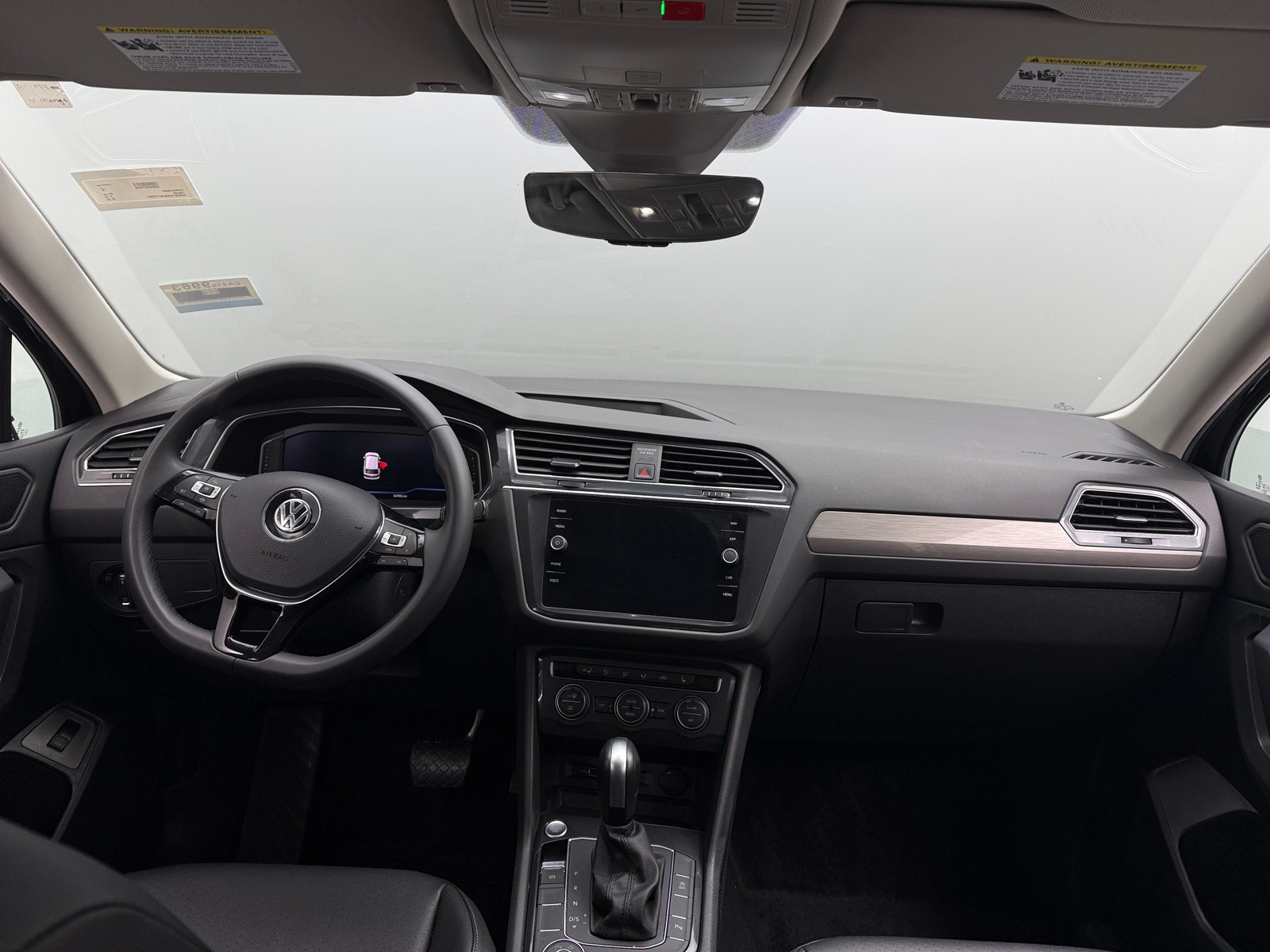 Thumbnail: 2020 Volkswagen Tiguan - 2