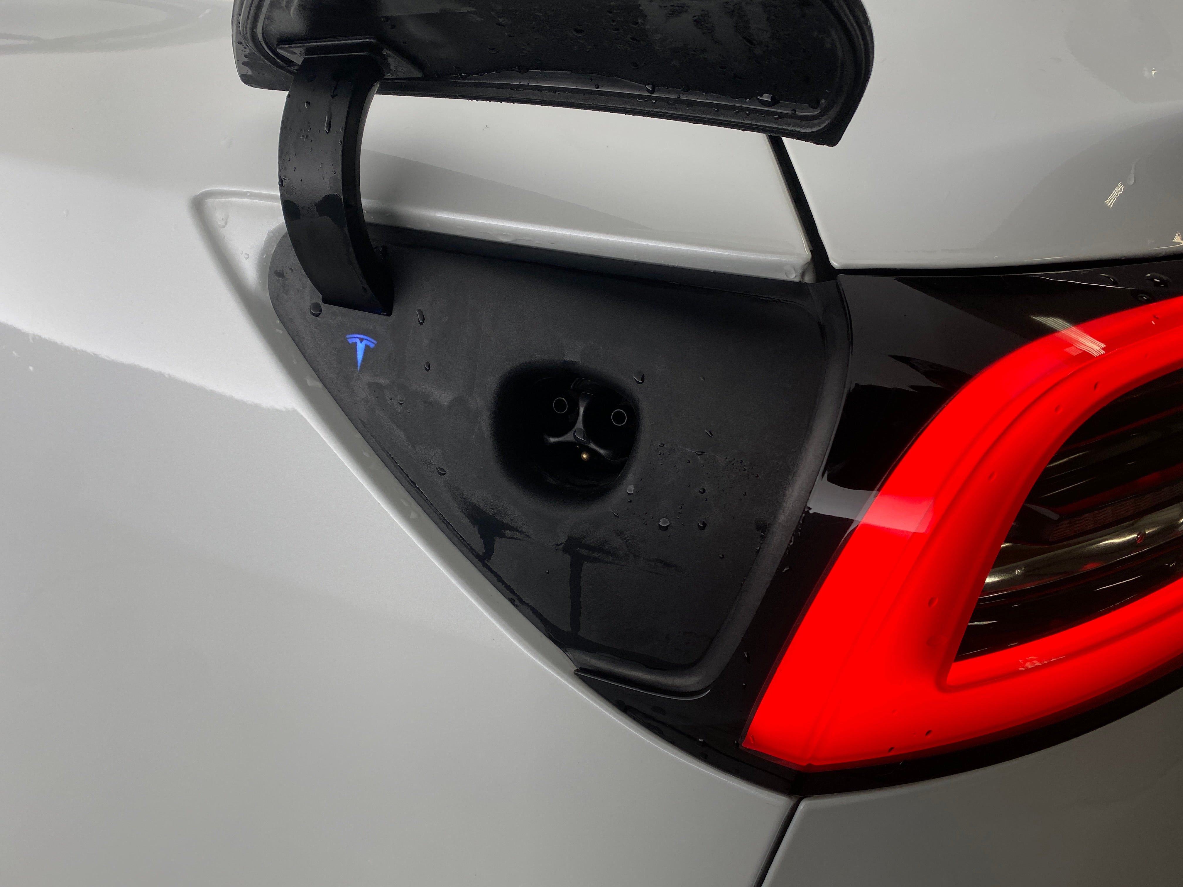 Used 2021 Tesla Model 3 Base with VIN 5YJ3E1EA4MF991717 for sale in Oak Creek, WI