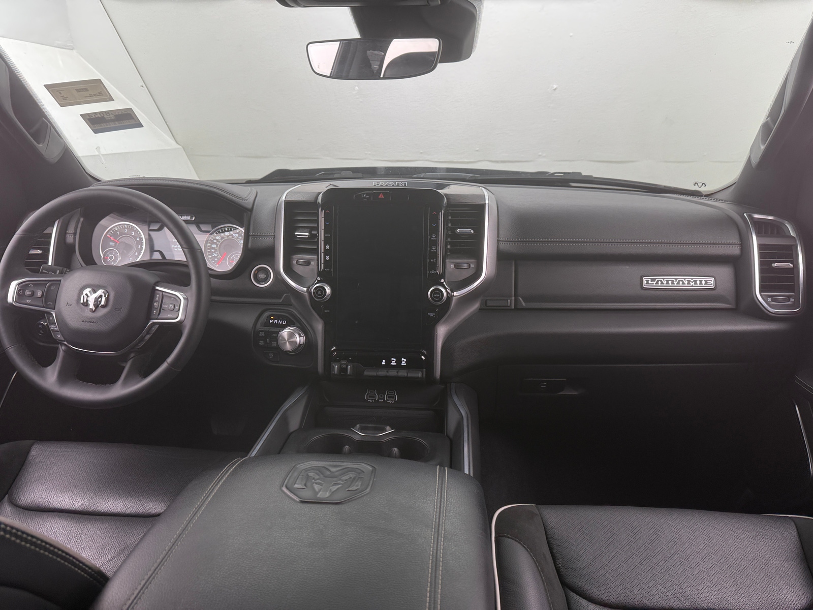 Thumbnail: 2025 RAM 1500 - 2