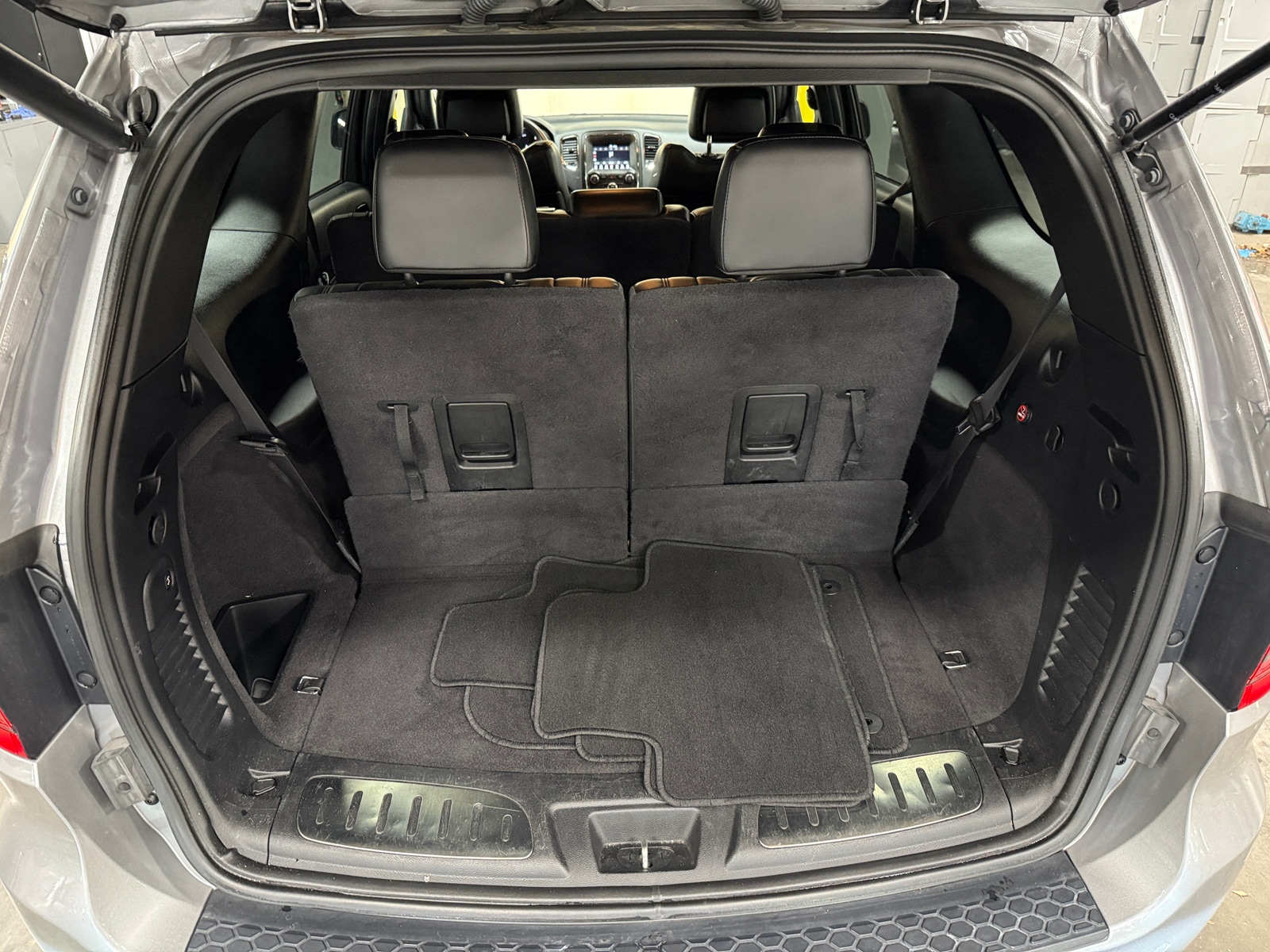 Thumbnail: 2019 Dodge Durango - 6