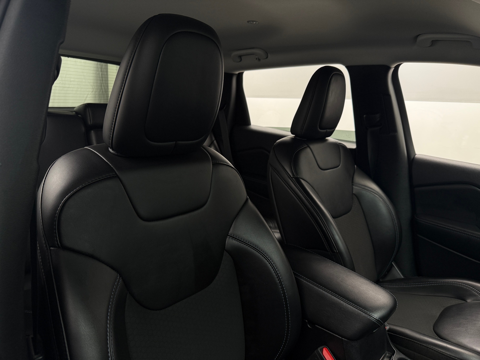 Thumbnail: 2019 Jeep Cherokee - 2